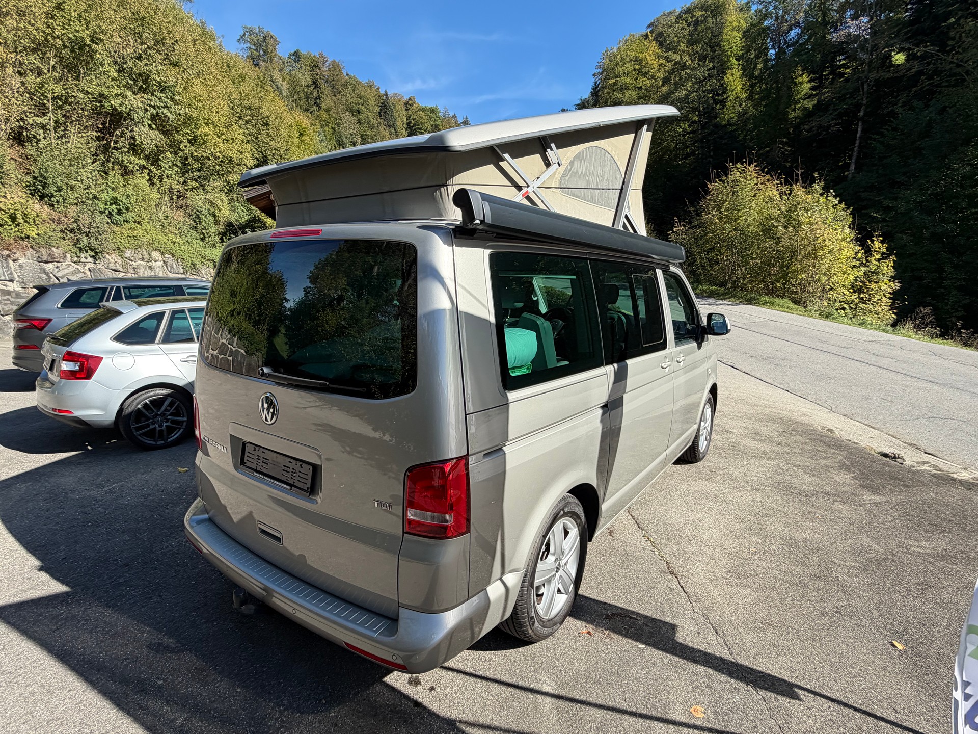 VW T5 California 2.0 Bi-TDI Comfortline EUROPE 4Motion DSG-image-2