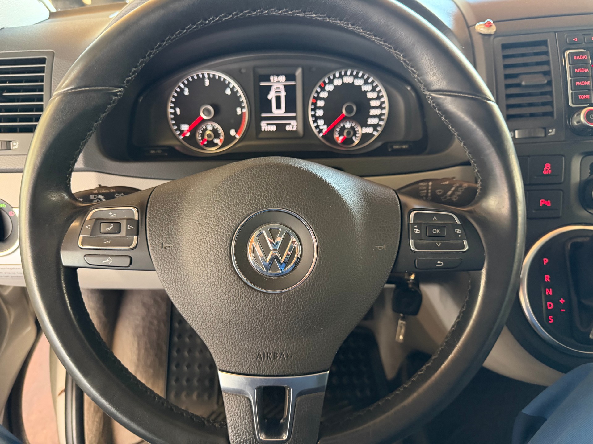 VW T5 California 2.0 Bi-TDI Comfortline EUROPE 4Motion DSG-image-5