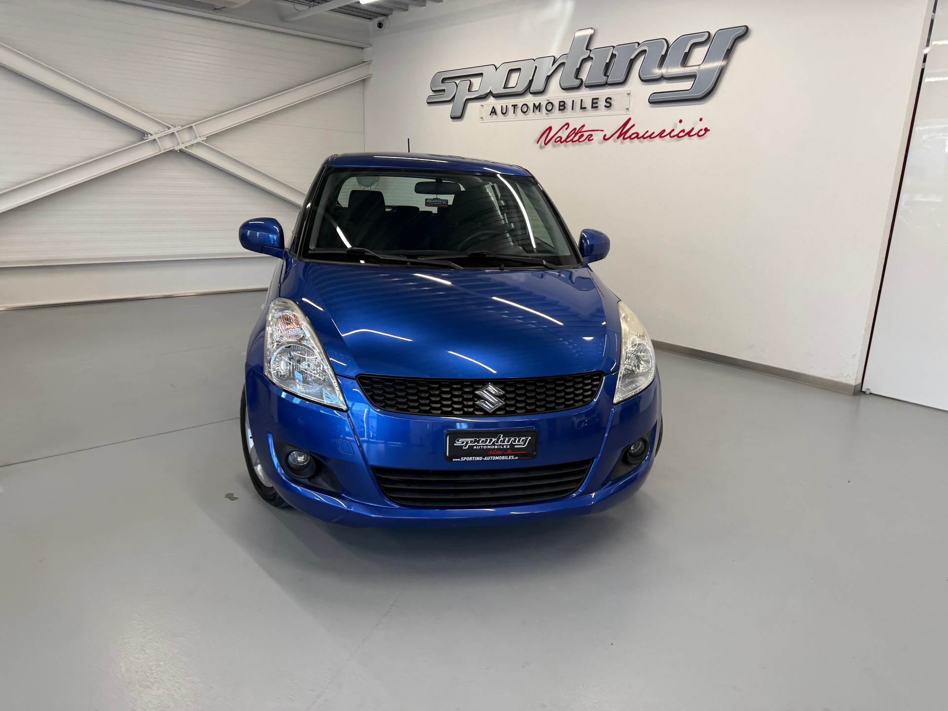 SUZUKI Swift 1.2i 16V GL Top 4x4-image-1
