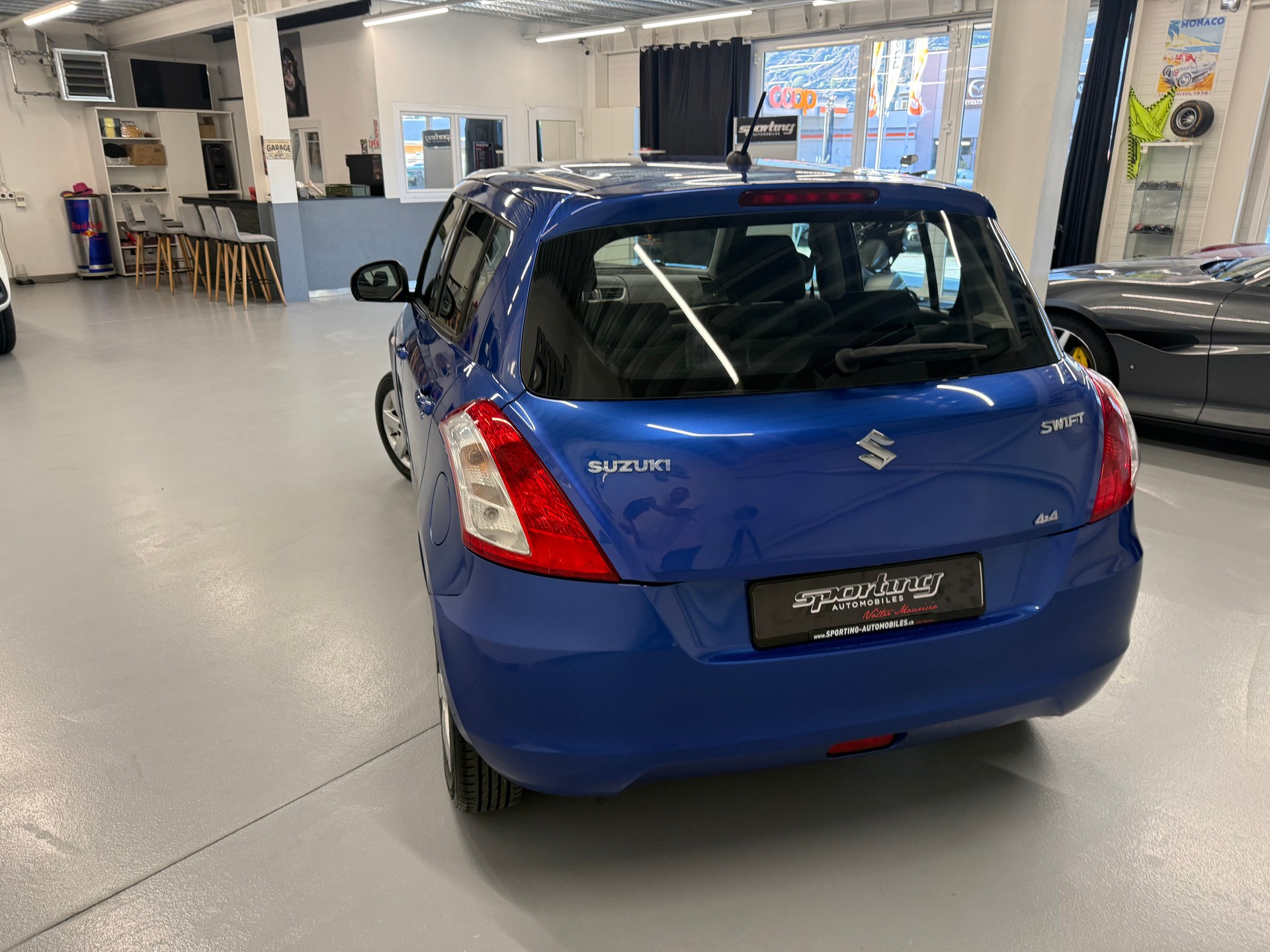 SUZUKI Swift 1.2i 16V GL Top 4x4-image-8