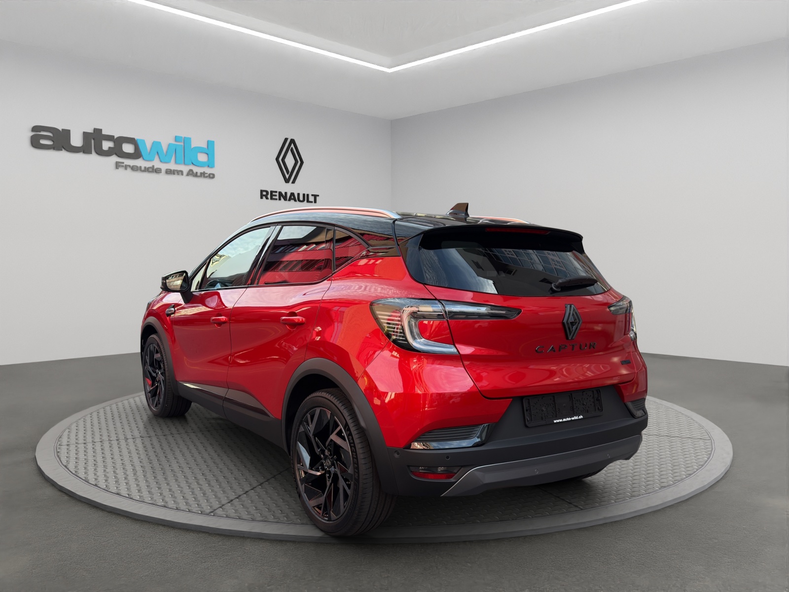 RENAULT Renault Captur 1.8 E-Tech Esprit Alpine-image-1