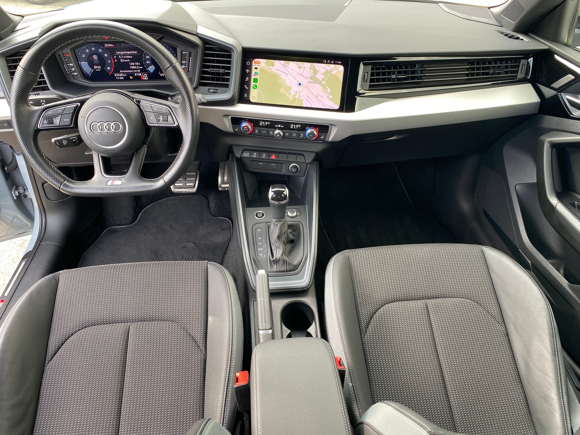 AUDI A1 Sportback 30 TFSI S Line Attraction S-tronic-image-17