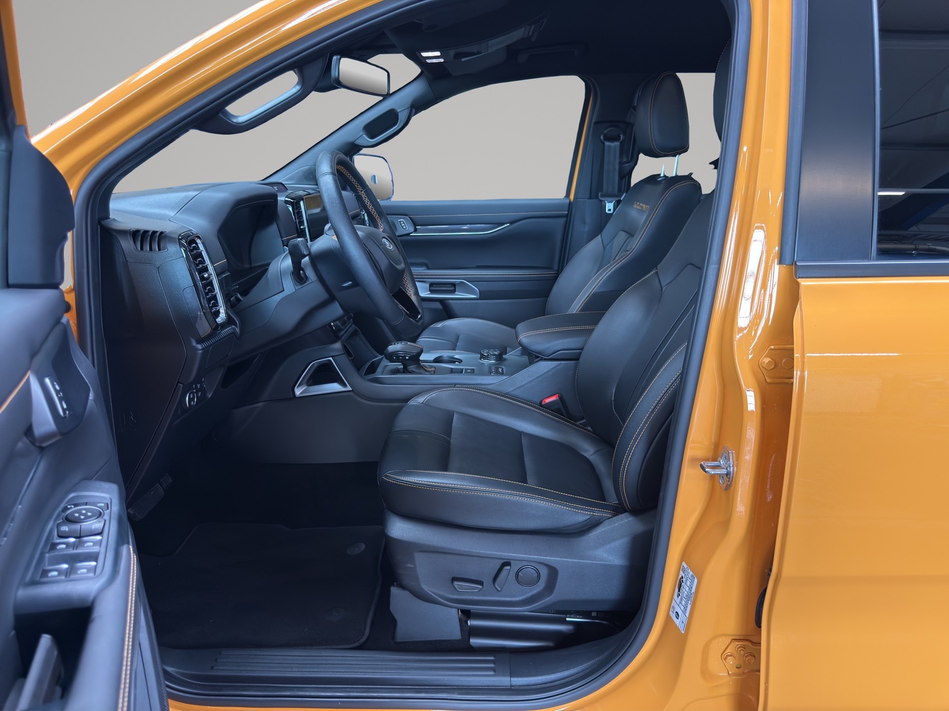 FORD Ranger Wildtrak 2.0 Eco Blue e-4WD Automat AHK 3500KG-image-10