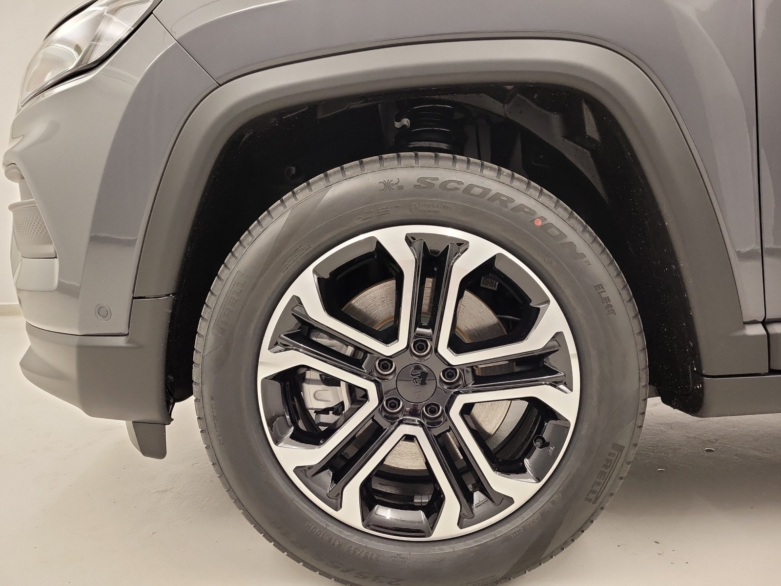 JEEP Compass 1.3 Swiss Limited 4xe-image-5