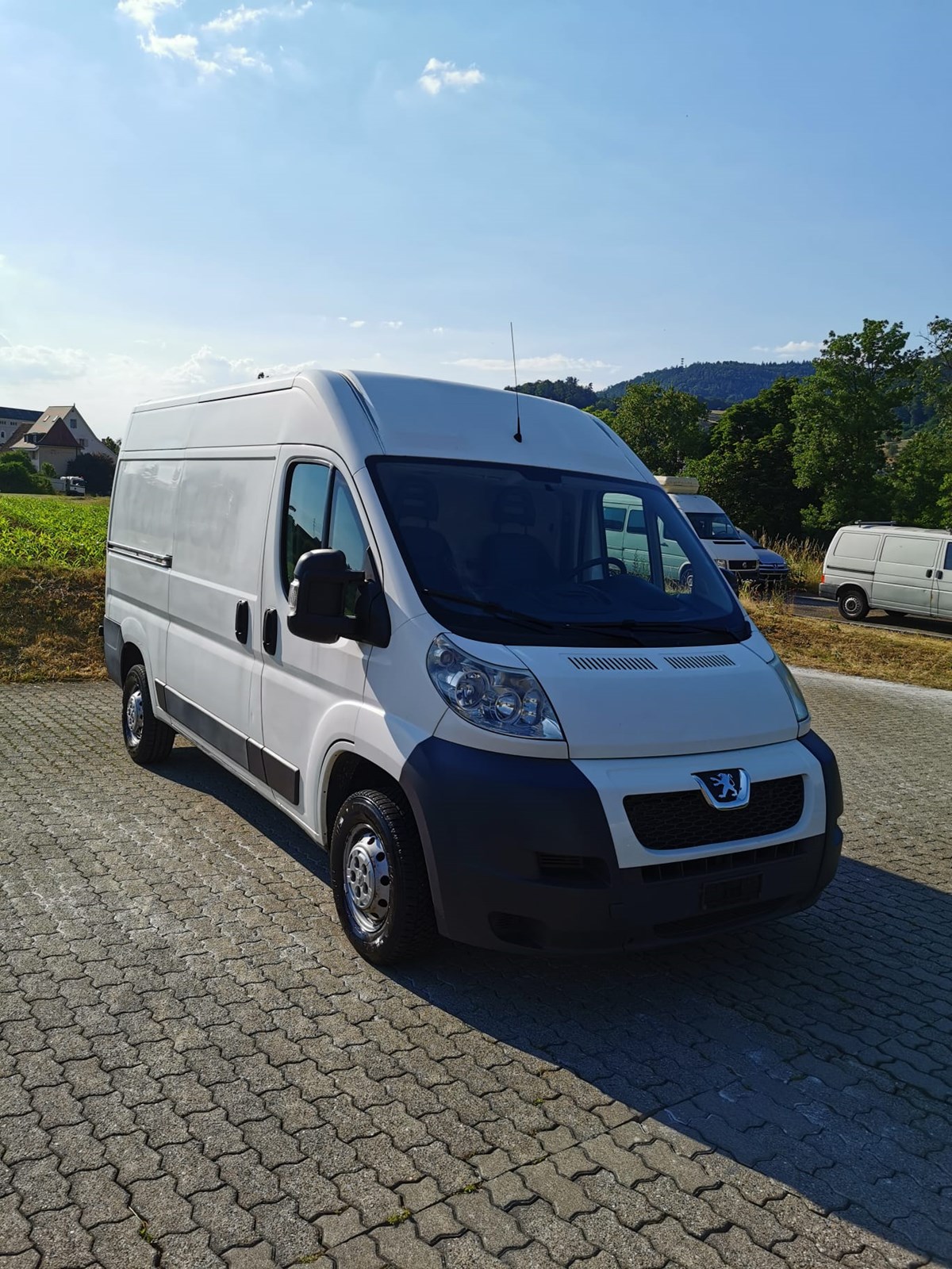 PEUGEOT Boxer 2.2 HDI 333 L2H2