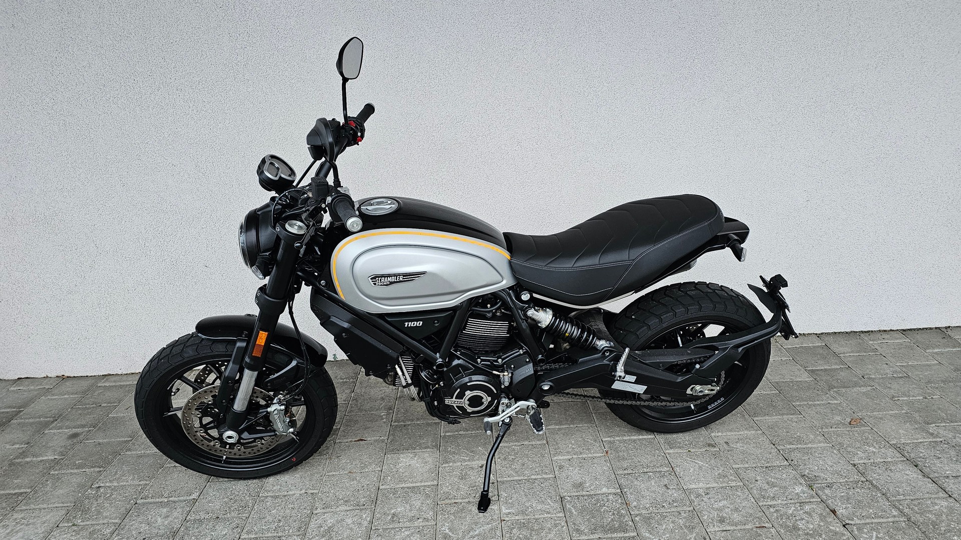 DUCATI Scrambler 1100 Sport-showroom-element-1