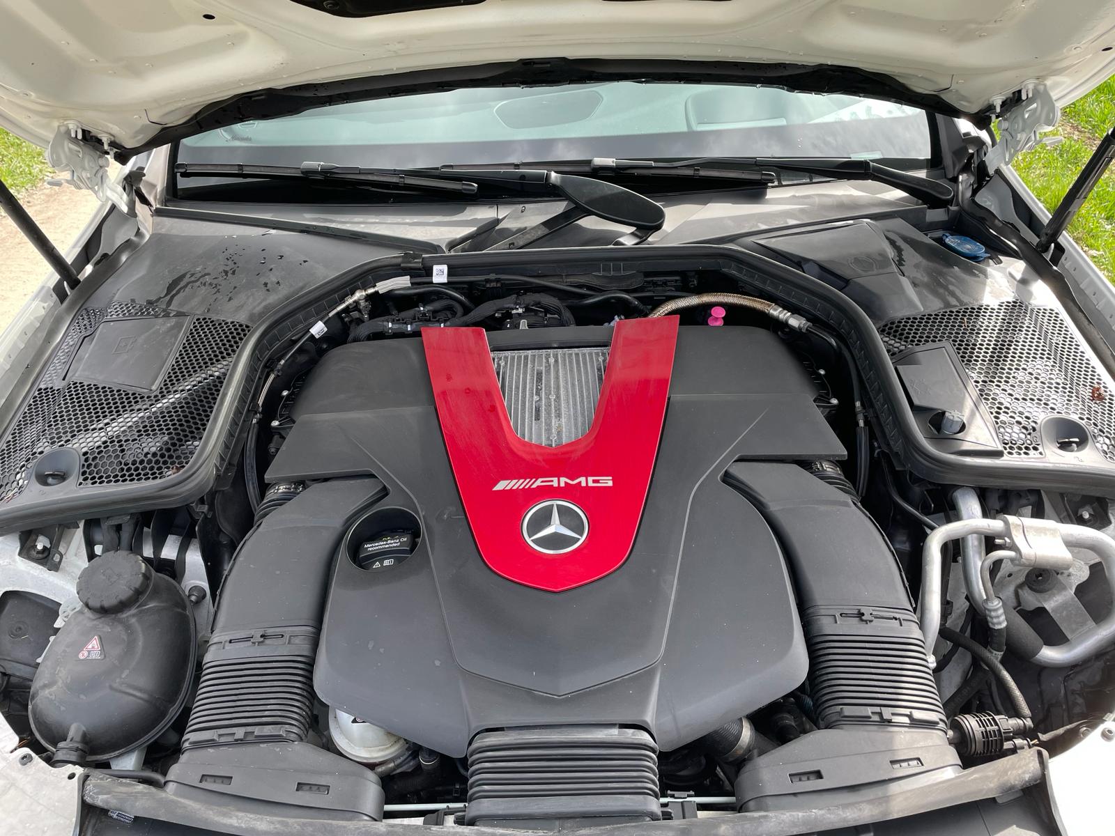 MERCEDES-BENZ C 43 AMG 4Matic 9G-Tronic-image-13