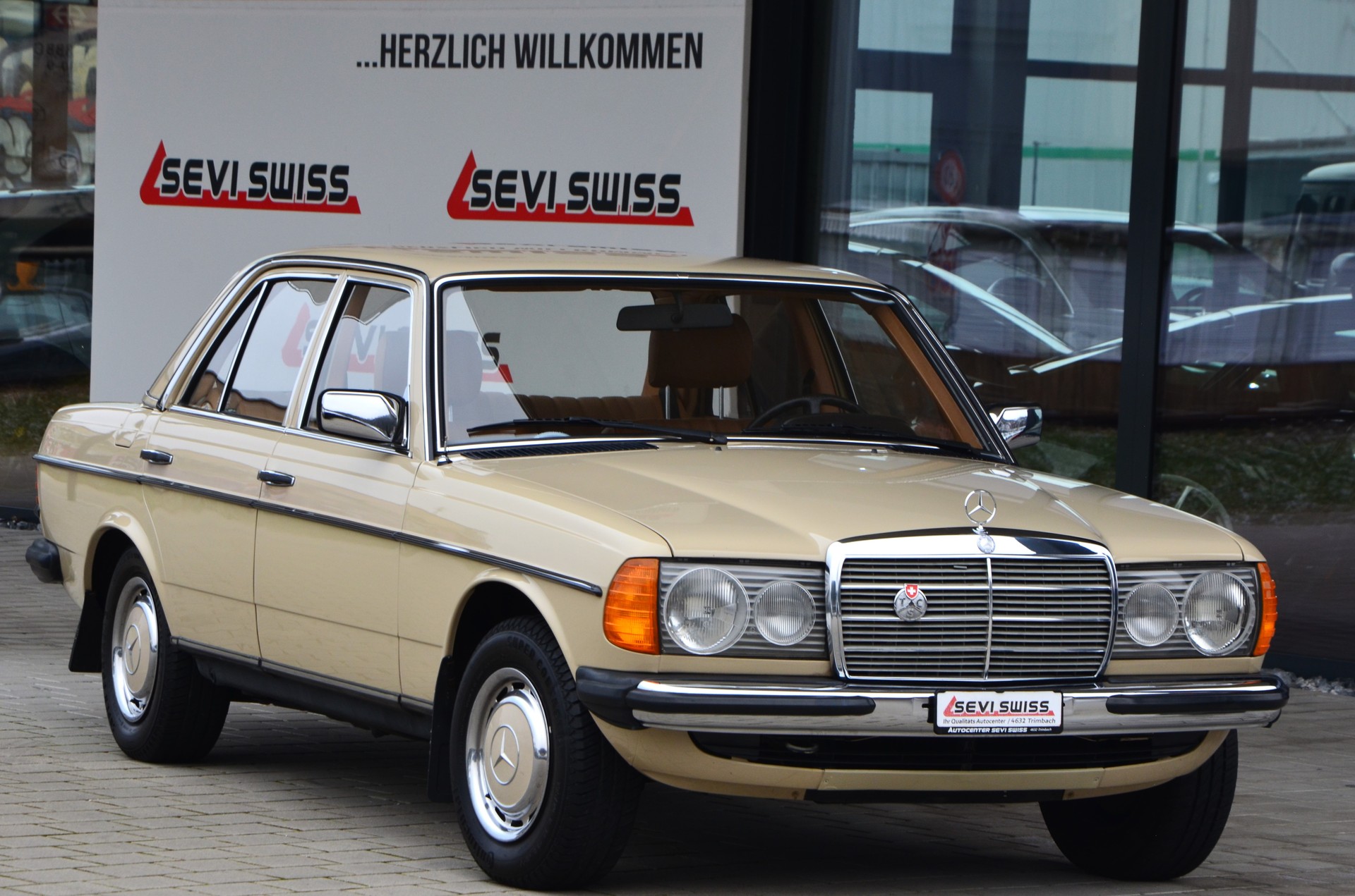 MERCEDES-BENZ 250-image-0