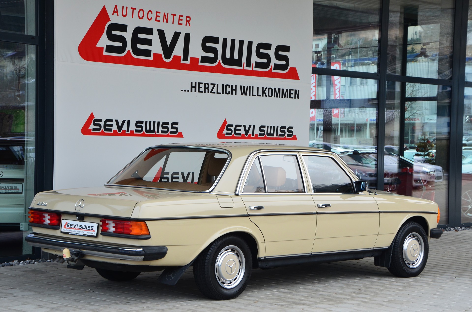MERCEDES-BENZ 250-image-3