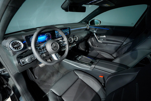 MERCEDES-BENZ A 220 4Matic 8G-DCT-image-5