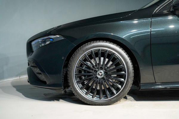 MERCEDES-BENZ A 220 4Matic 8G-DCT-image-4