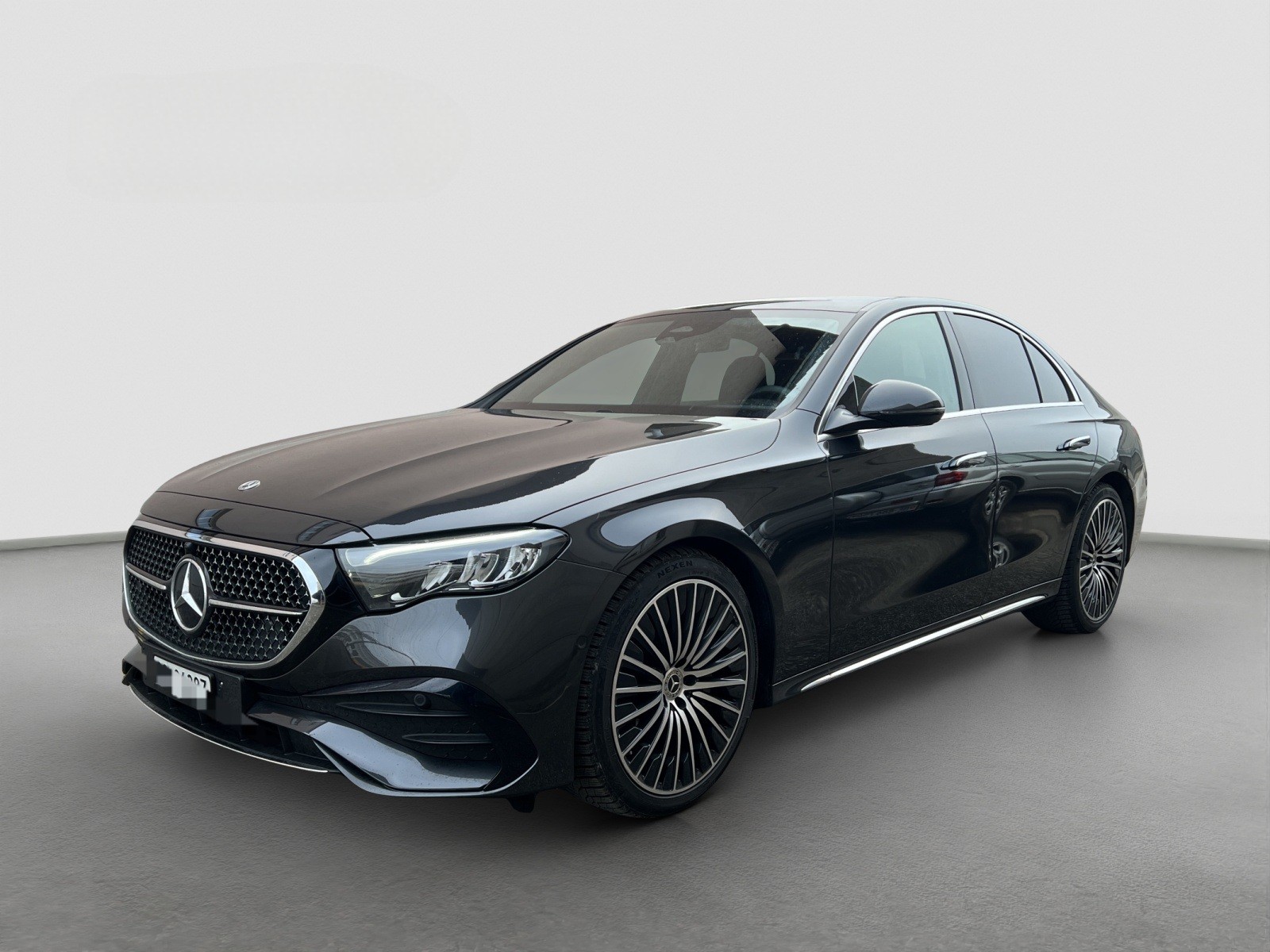 MERCEDES-BENZ E 220 d 4Matic 9G-Tronic AMG Line-image-0
