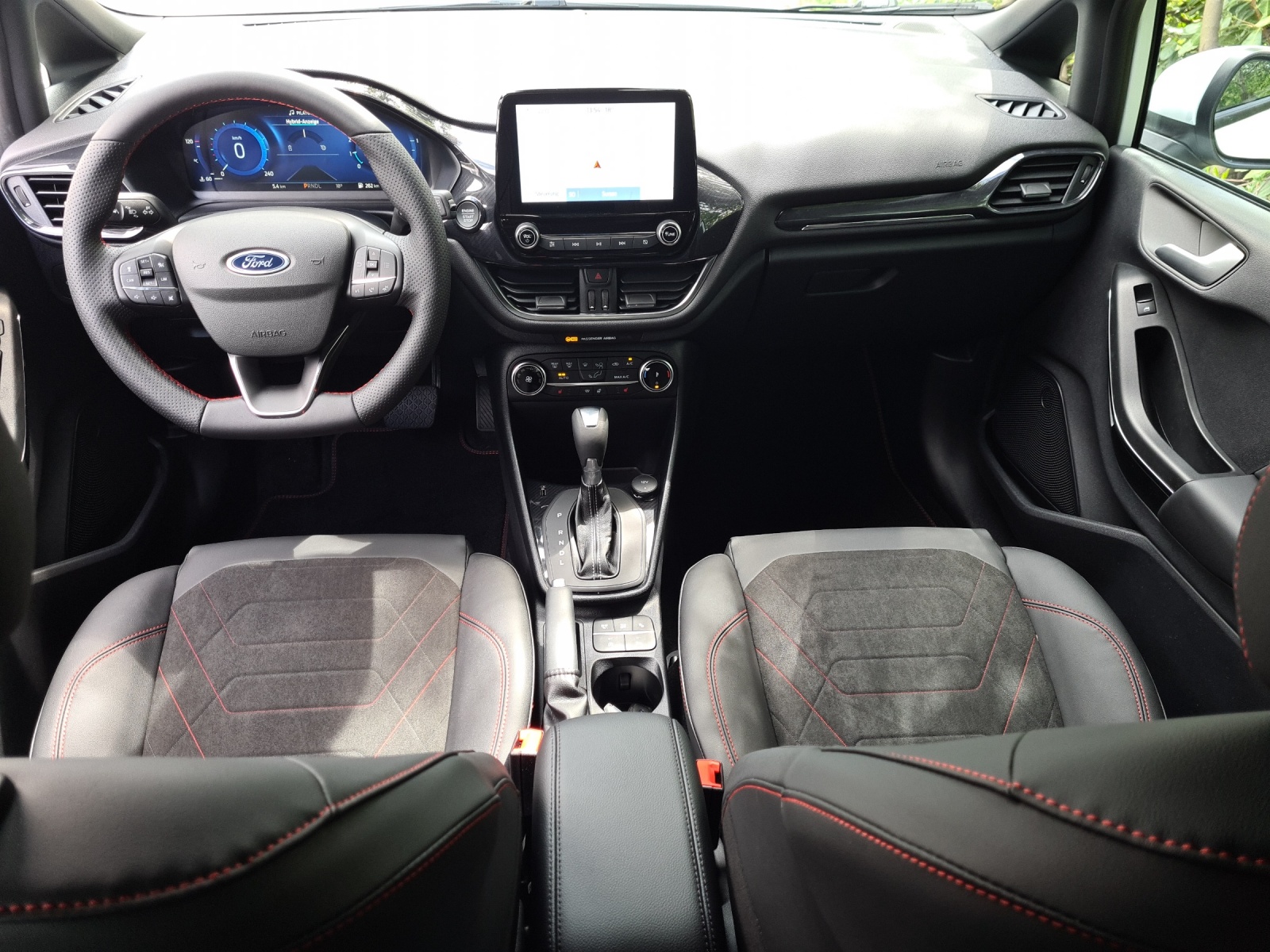 FORD Fiesta 1.0i EcoBoost Hybrid 125 PS ST-Line X AUTOMAT-image-8