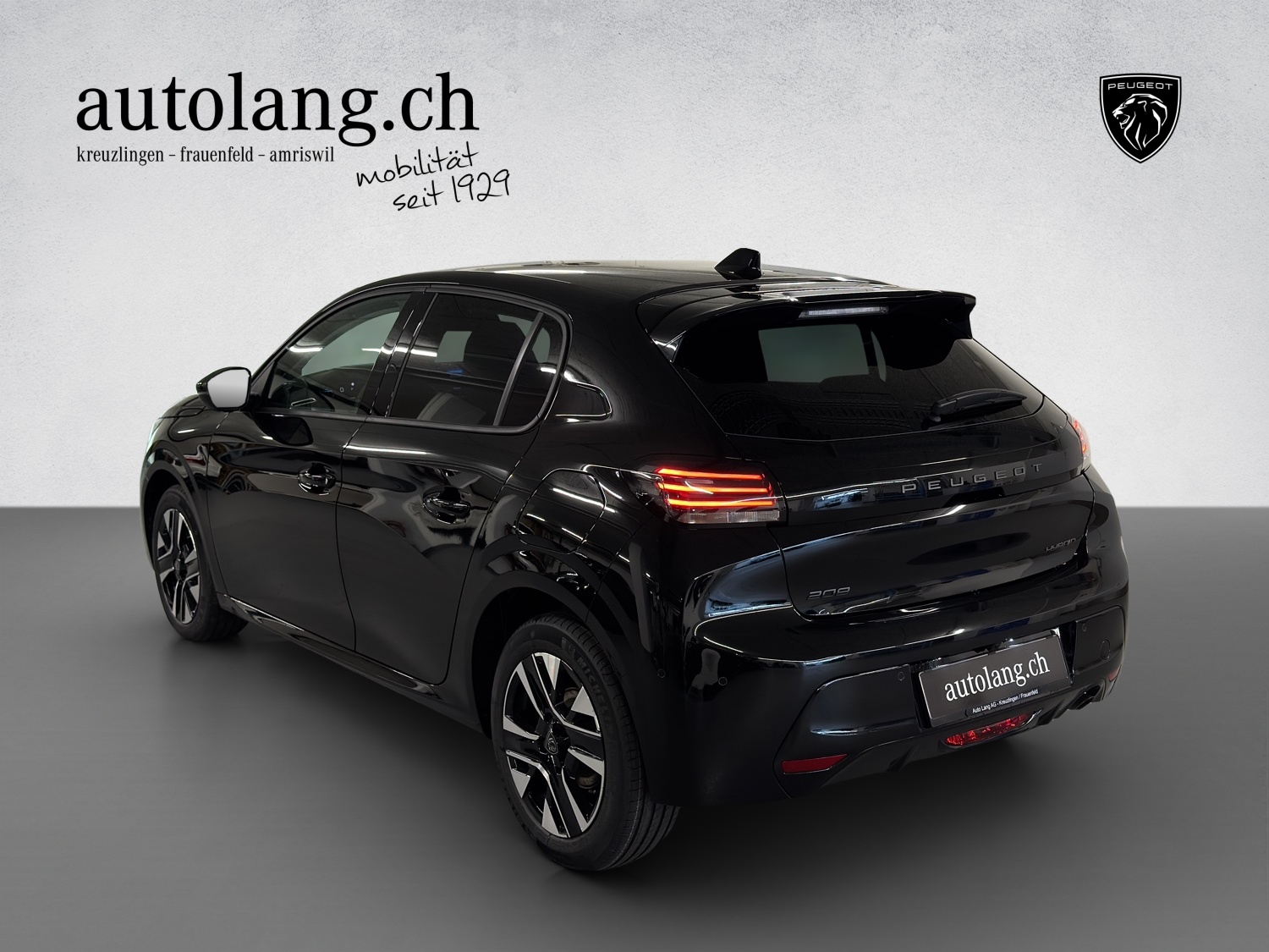 PEUGEOT 208 1.2 Hybrid Allure-image-2