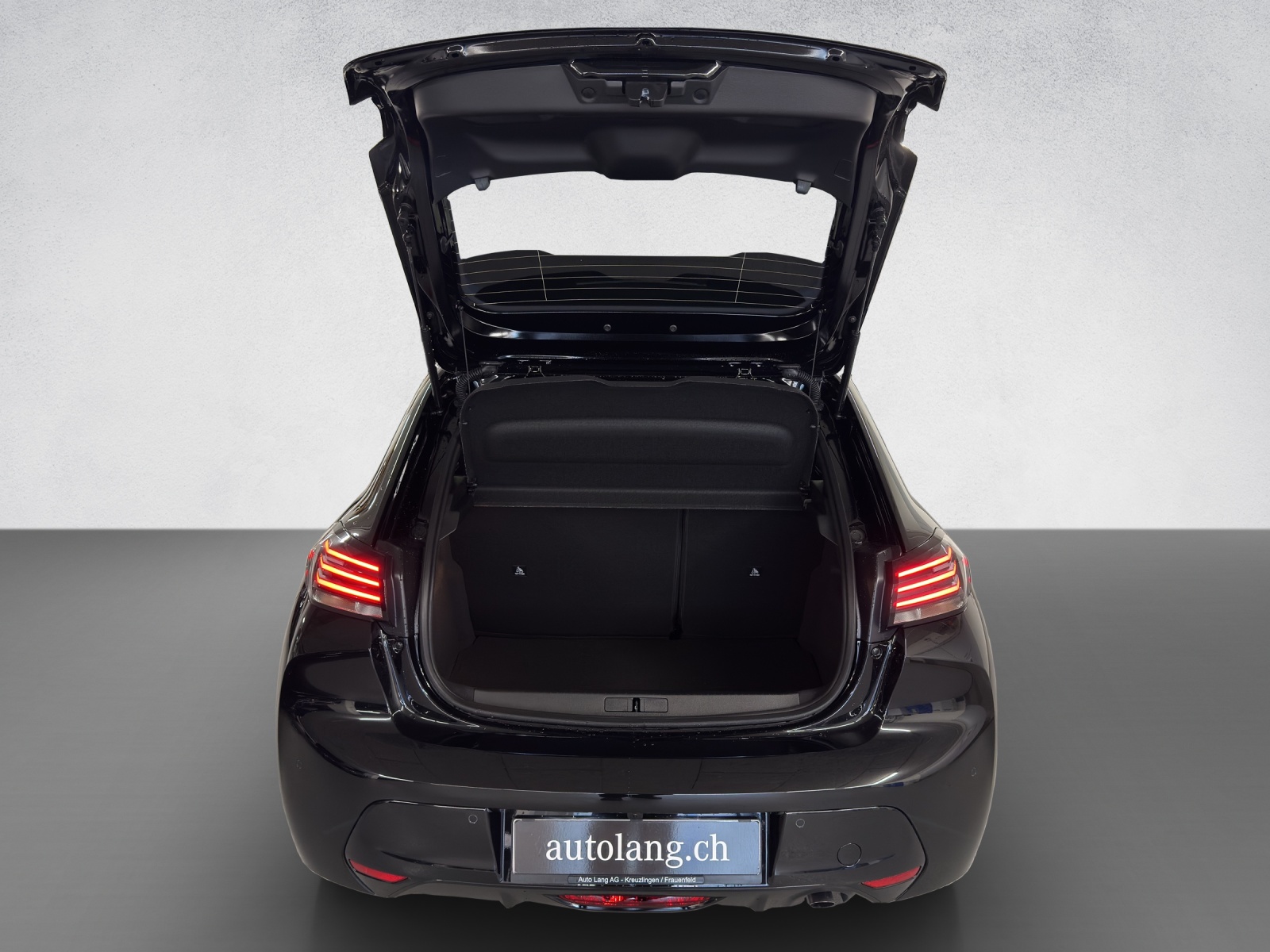 PEUGEOT 208 1.2 Hybrid Allure-image-7