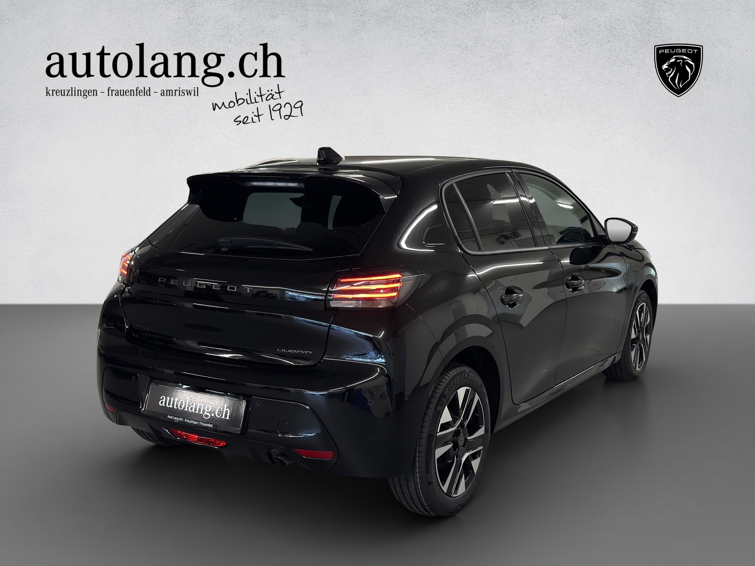 PEUGEOT 208 1.2 Hybrid Allure-image-3