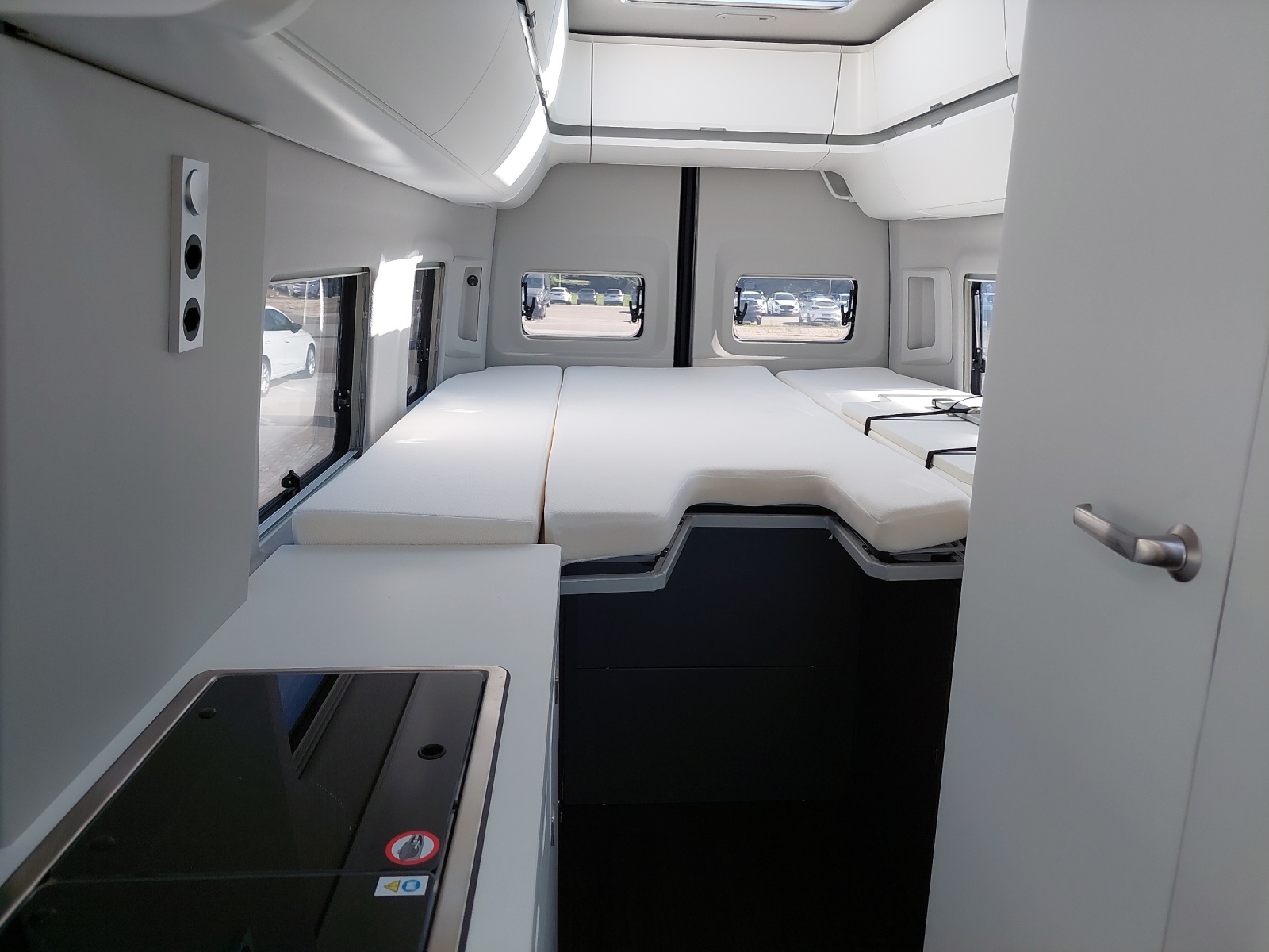VW Grand California 680-image-12