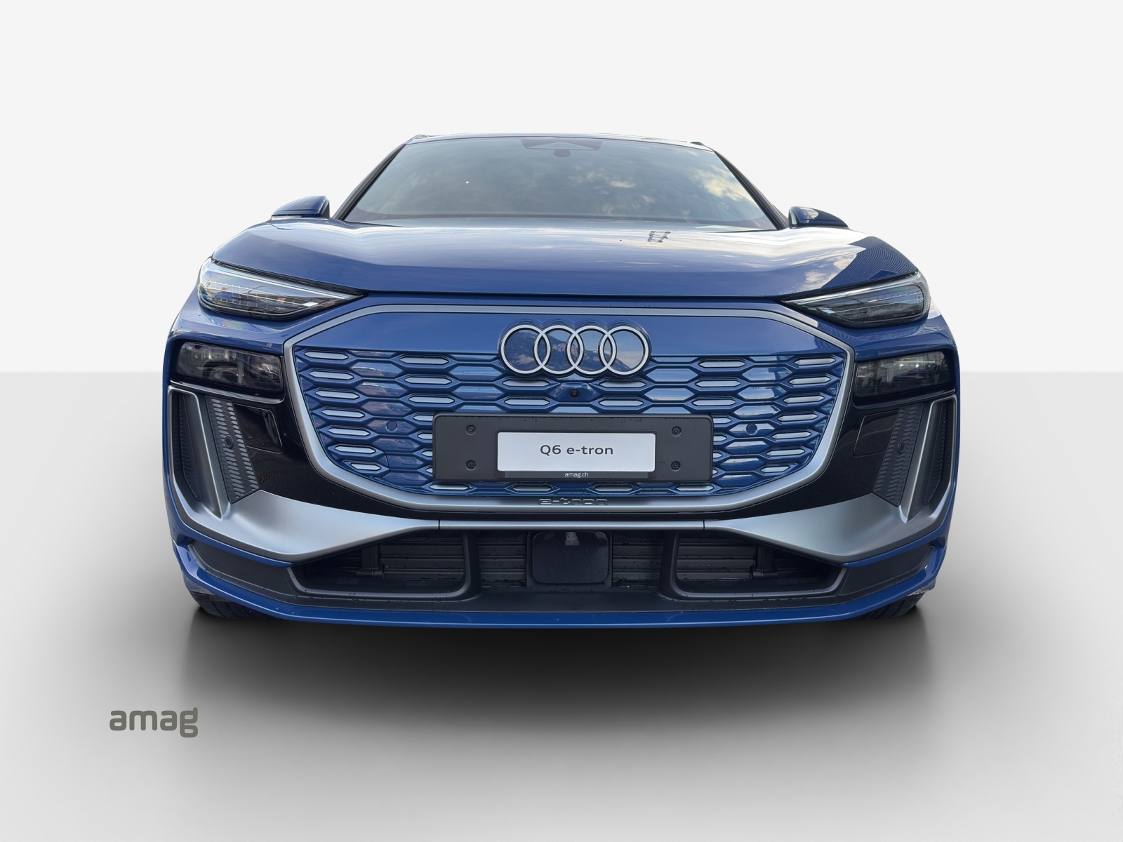AUDI Q6 e-tron quattro-image-6