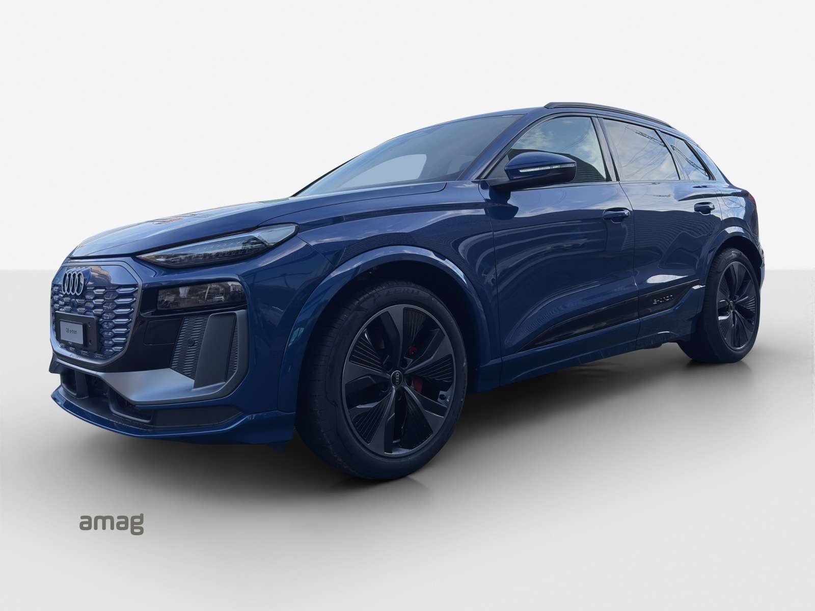 AUDI Q6 e-tron quattro