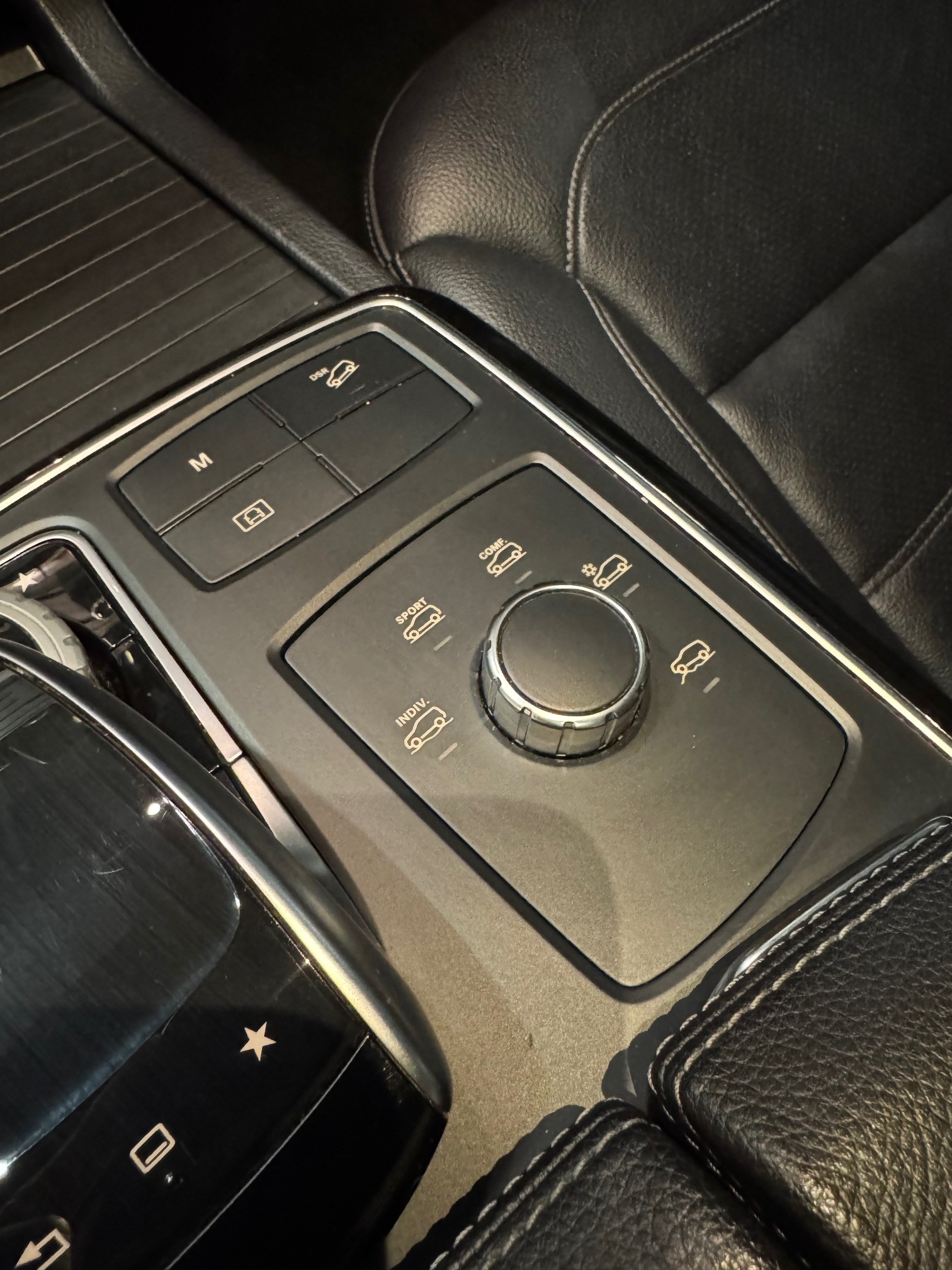 MERCEDES-BENZ GLE 350 d 4Matic 9G-Tronic-image-11