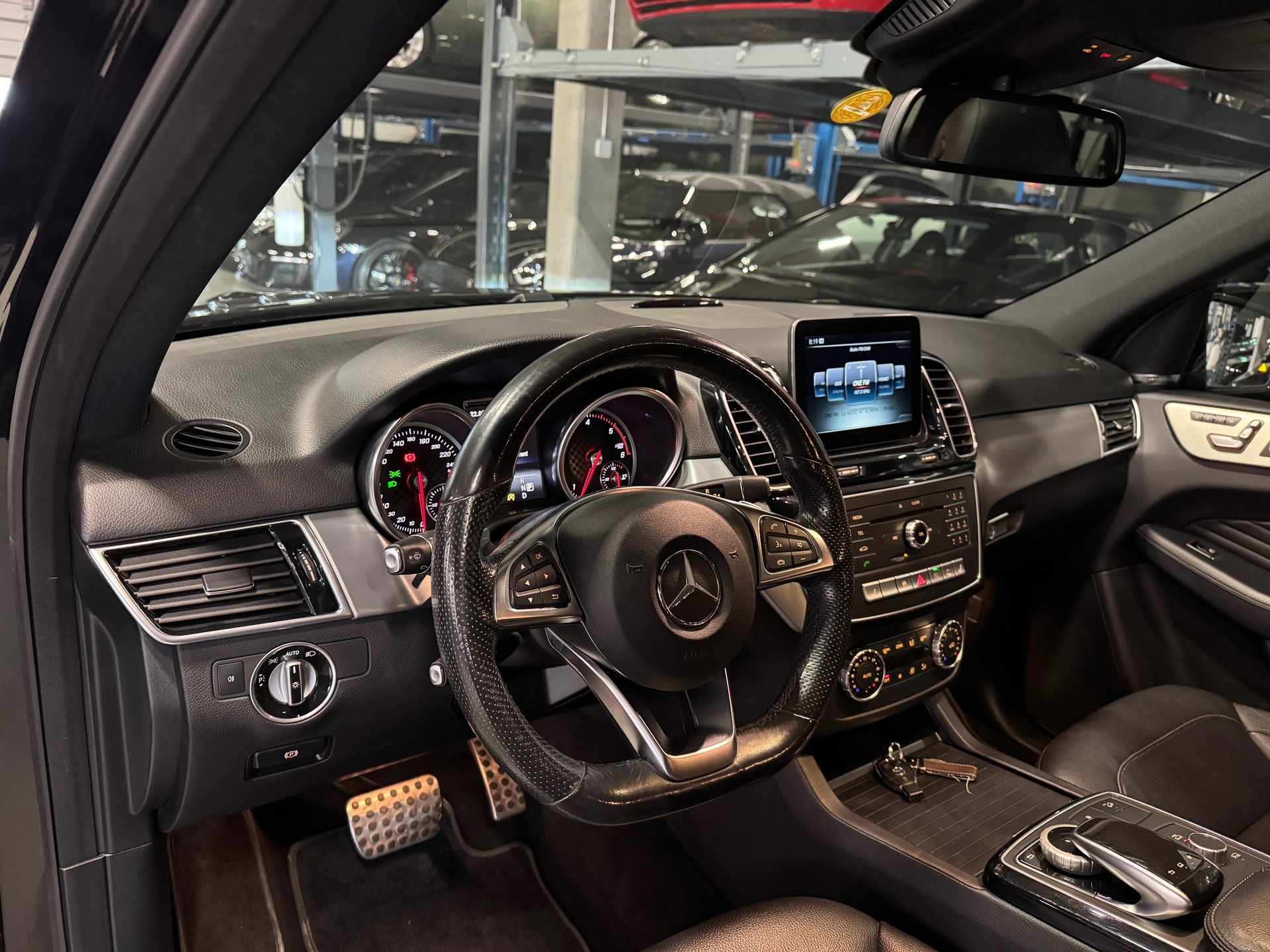 MERCEDES-BENZ GLE 350 d 4Matic 9G-Tronic-image-5