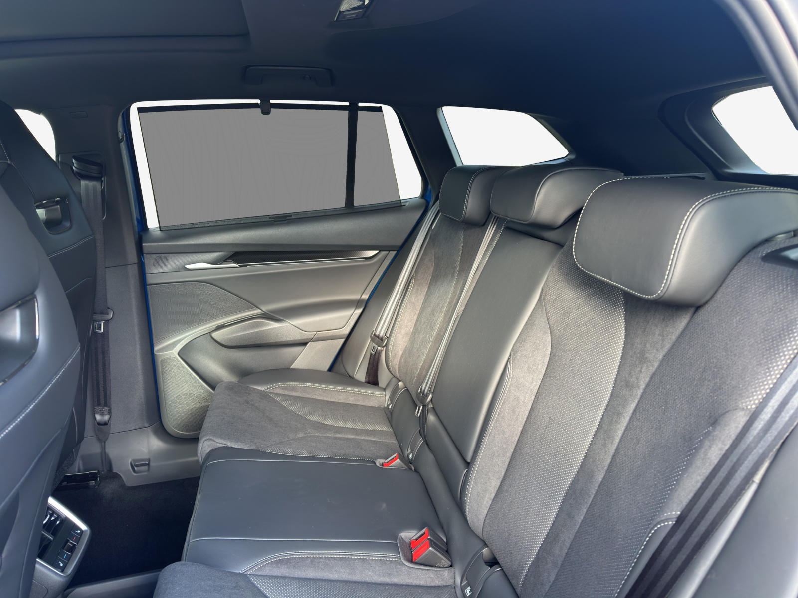 SKODA Enyaq 85x Sportline 4x4-image-11