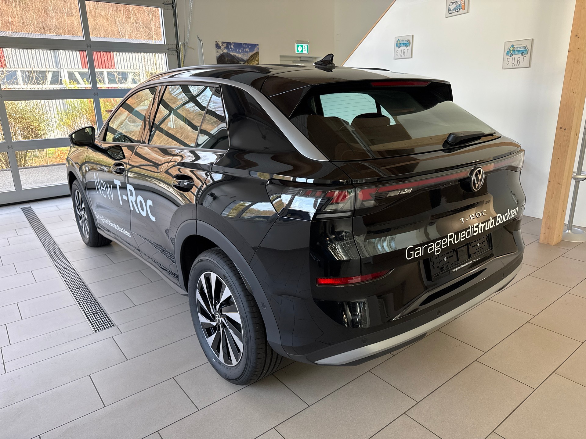 VW T-Roc 1.5 eTSI Life DSG-image-2