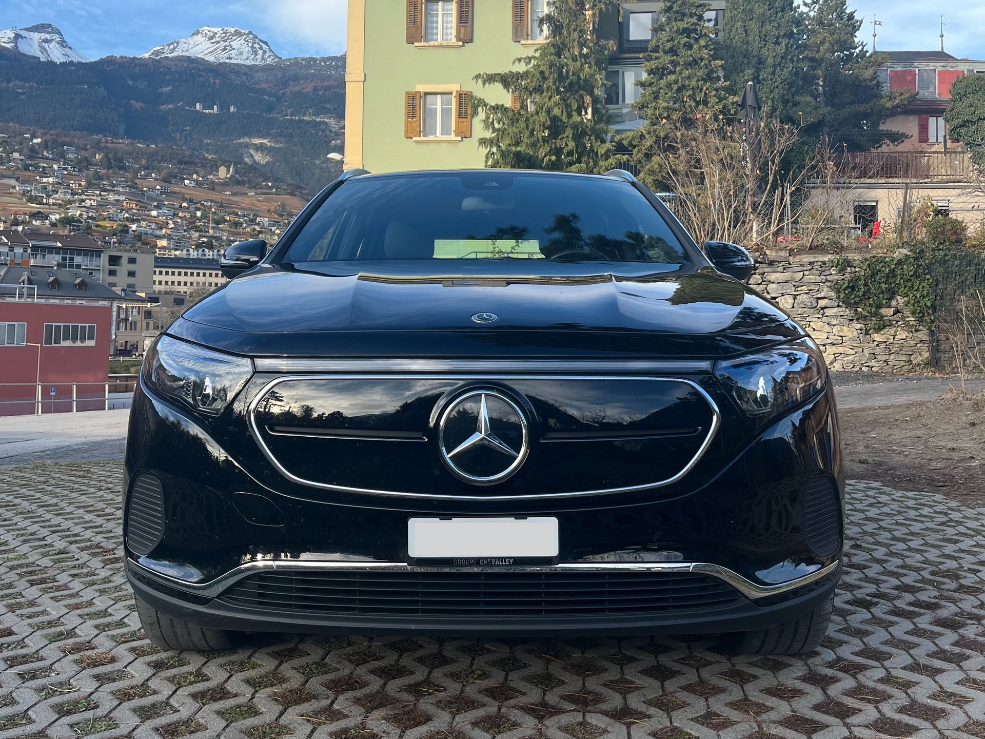 MERCEDES-BENZ EQA 250-image-5