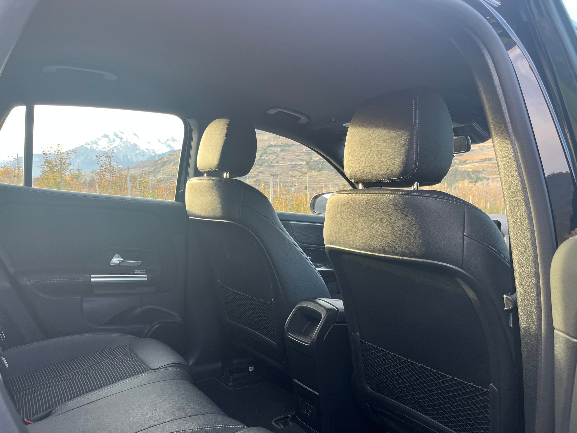 MERCEDES-BENZ EQA 250-image-2
