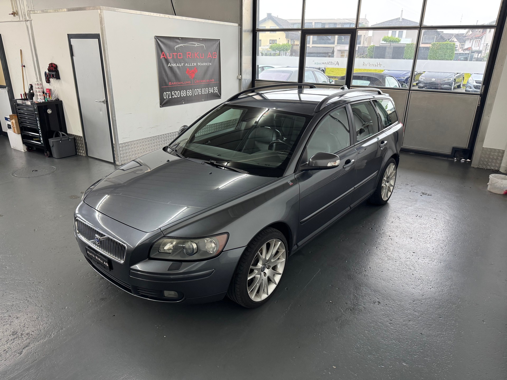 VOLVO V50 2.0D Kinetic-image-4