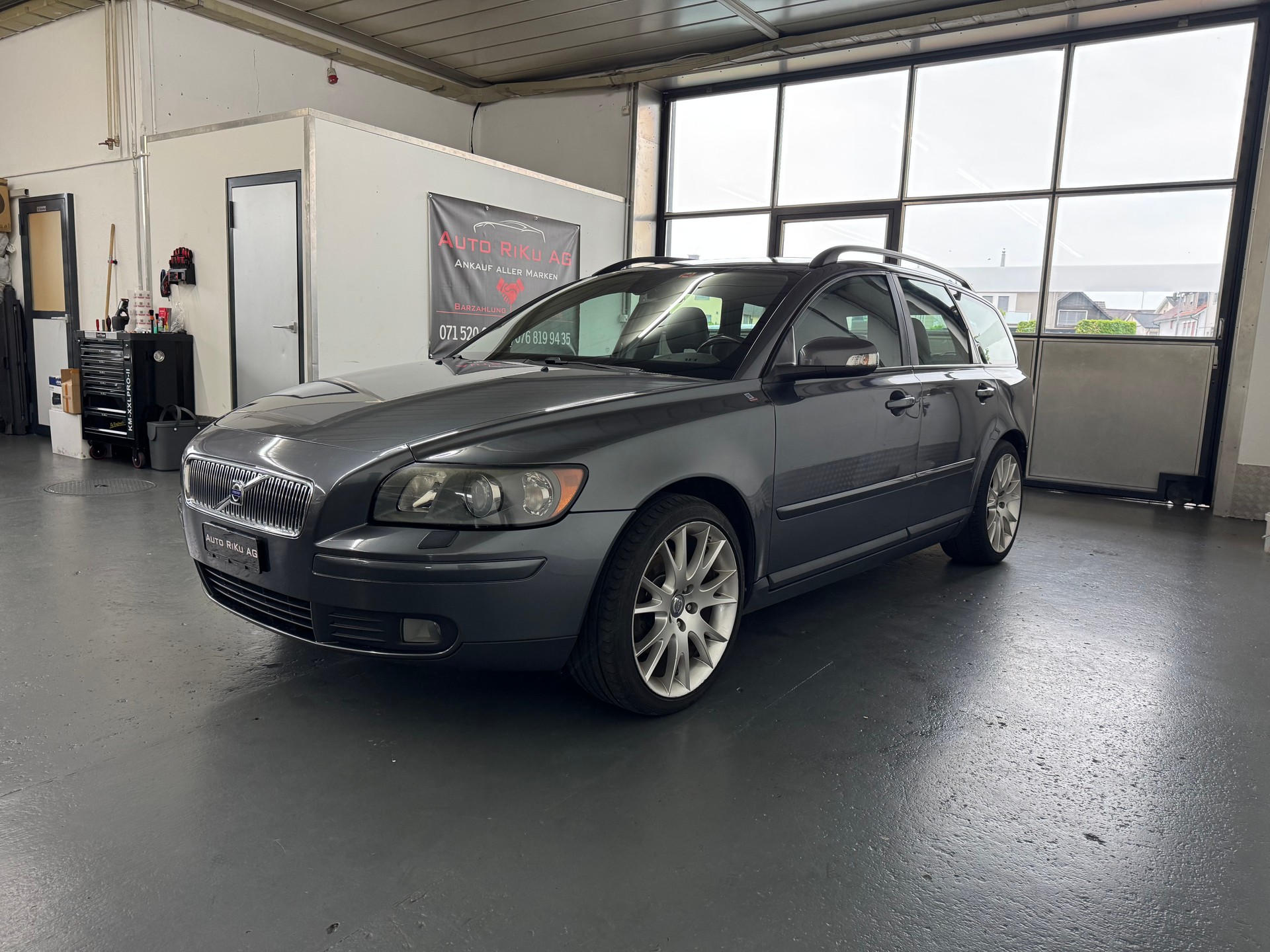 VOLVO V50 2.0D Kinetic-image-5