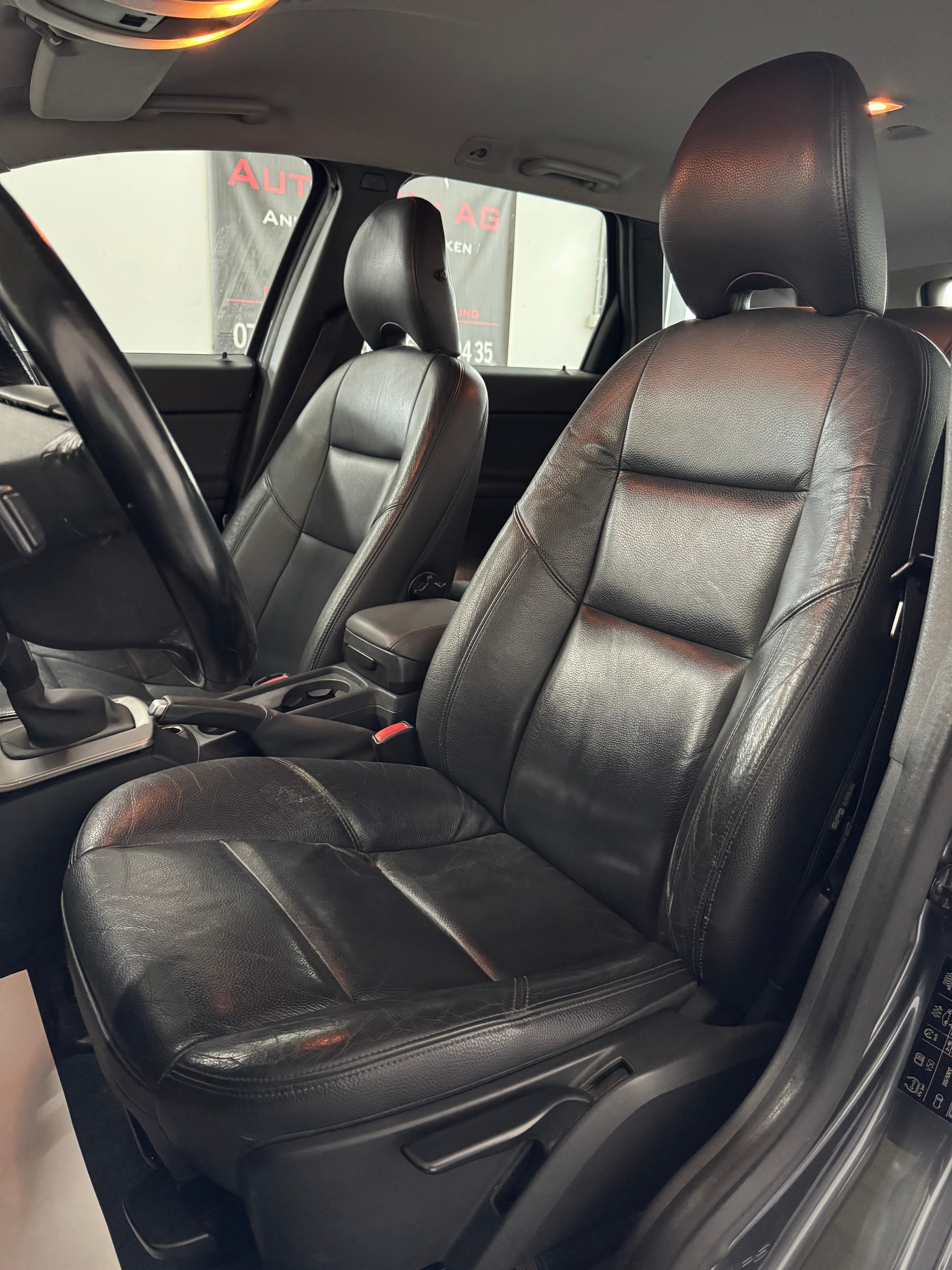 VOLVO V50 2.0D Kinetic-image-13