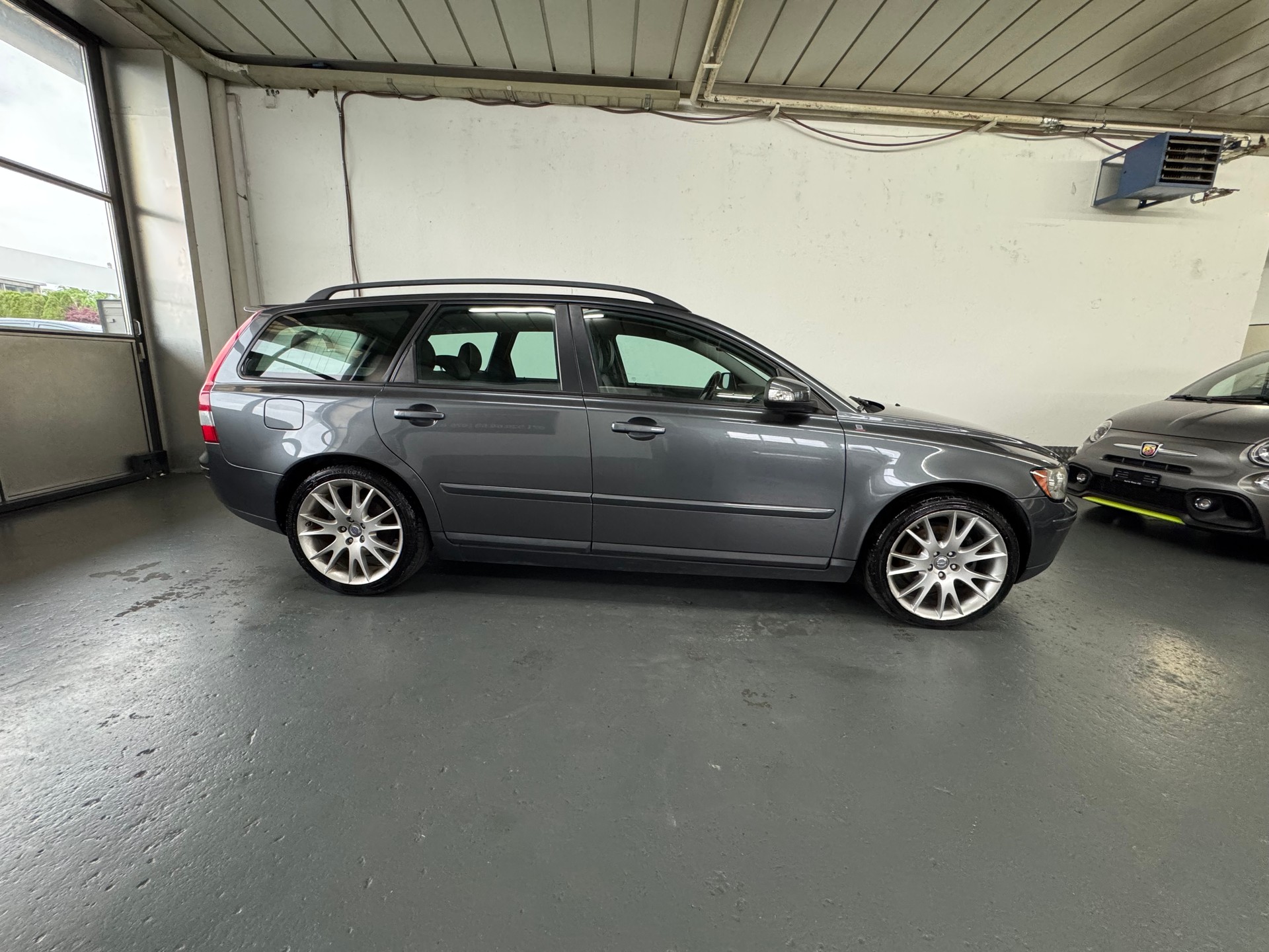 VOLVO V50 2.0D Kinetic-image-6