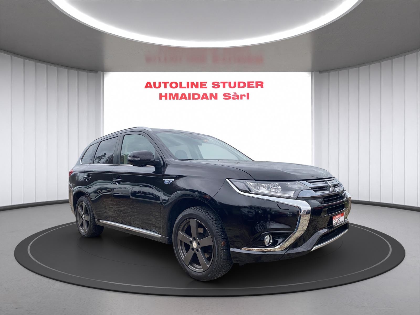 MITSUBISHI Outlander 2.0 PHEV Diamond 4WD Automatic-image-0
