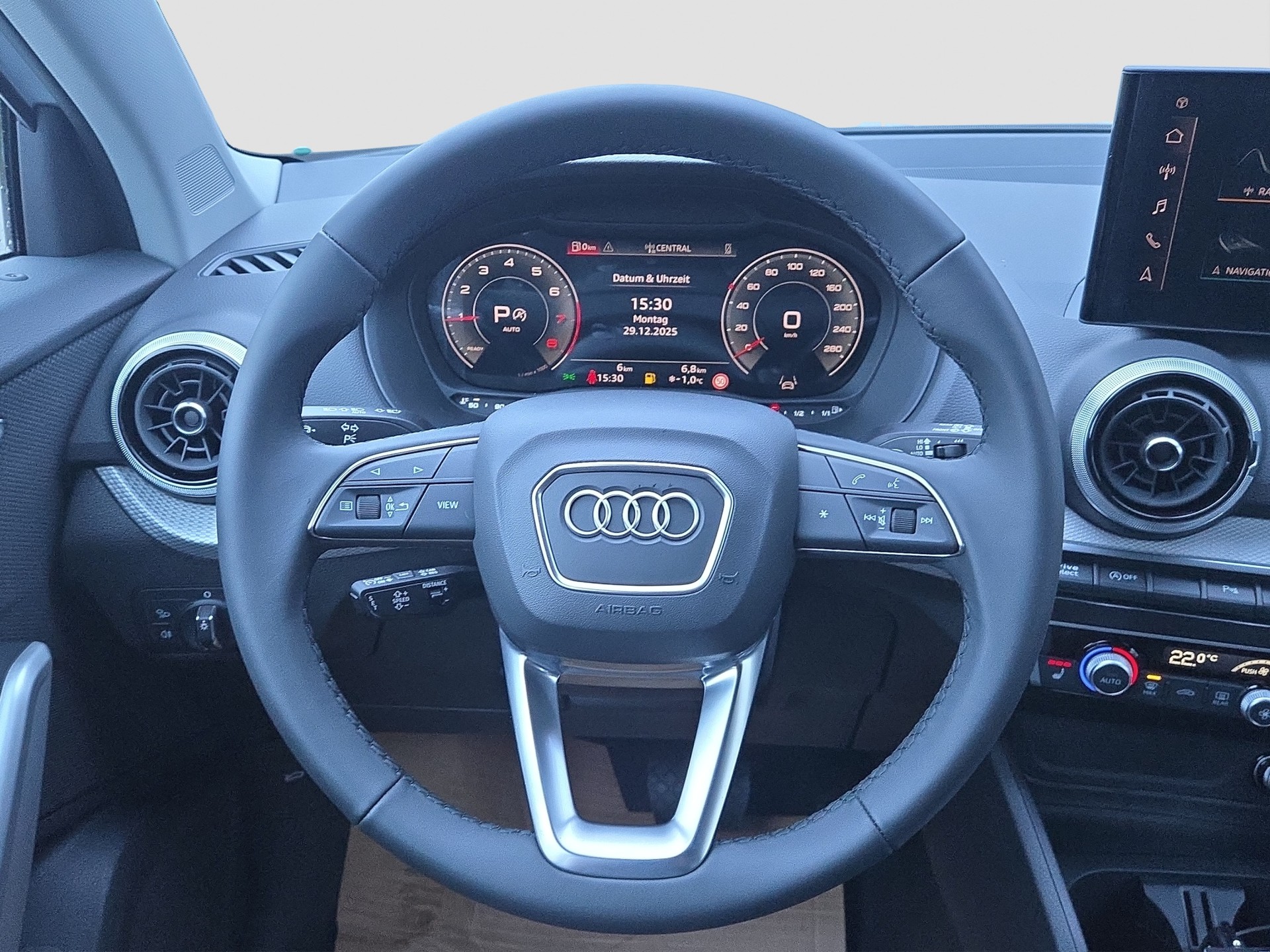 AUDI Q2 35 TFSI S line S-tronic-image-9