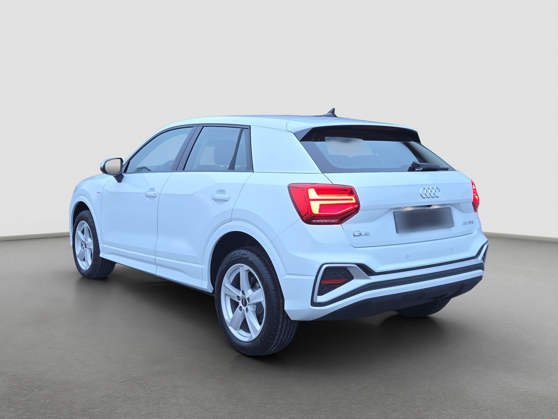 AUDI Q2 35 TFSI S line S-tronic-showroom-element-2