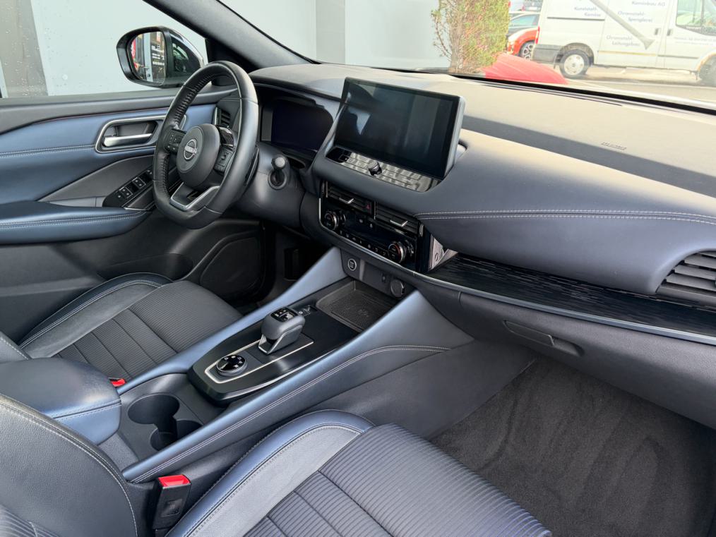 NISSAN Qashqai 1.3 DIG-T MHEV Tekna 4x4-image-9