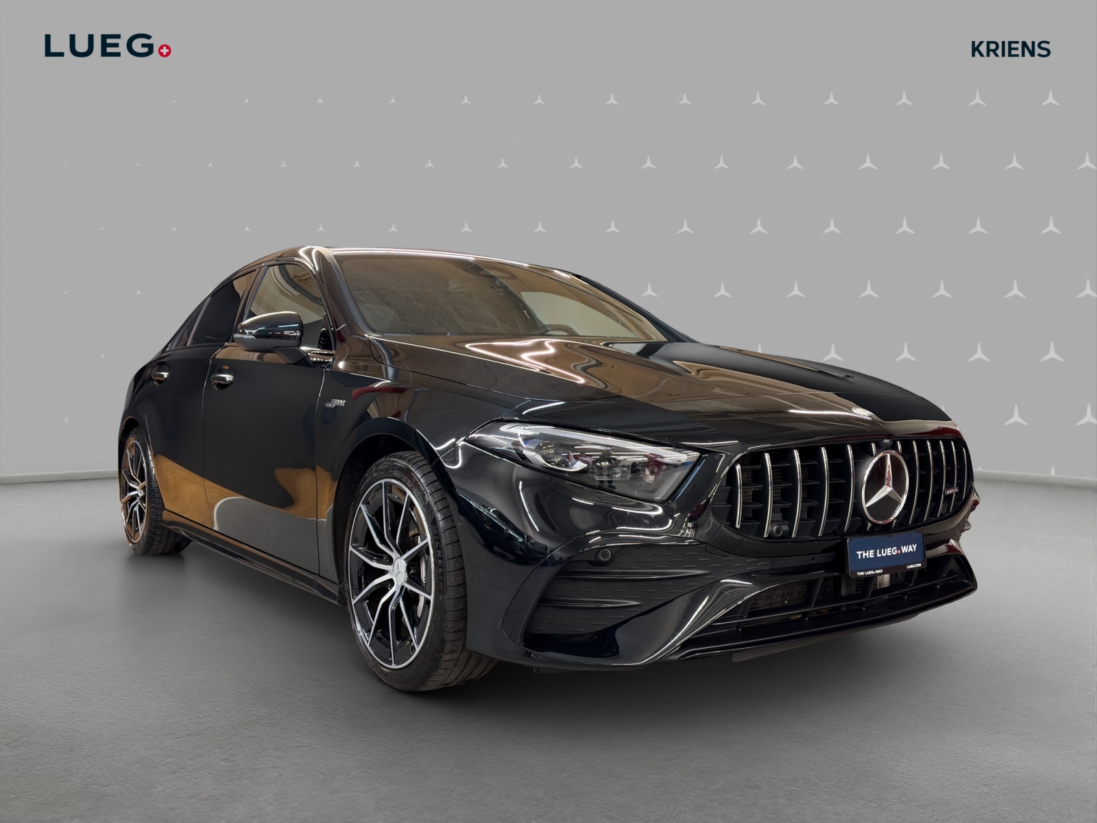 MERCEDES-BENZ A 35 4M - AMG / Rückfahrkamera / Panorama-Dach / Soundsystem / Multibeam LED-image-6