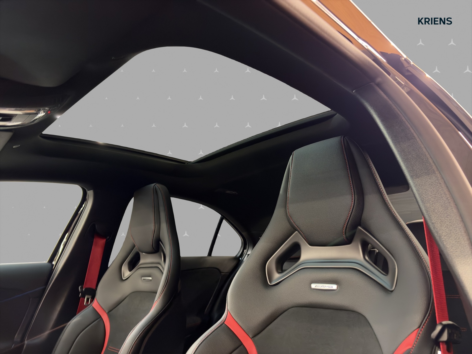 MERCEDES-BENZ A 35 4M - AMG / Rückfahrkamera / Panorama-Dach / Soundsystem / Multibeam LED-image-10