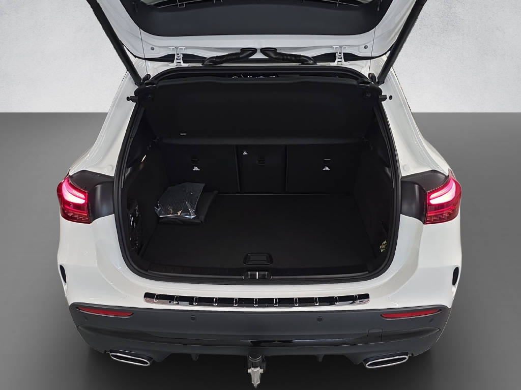 MERCEDES-BENZ GLA 220 d AMG Line 4Matic Swiss Star-image-7