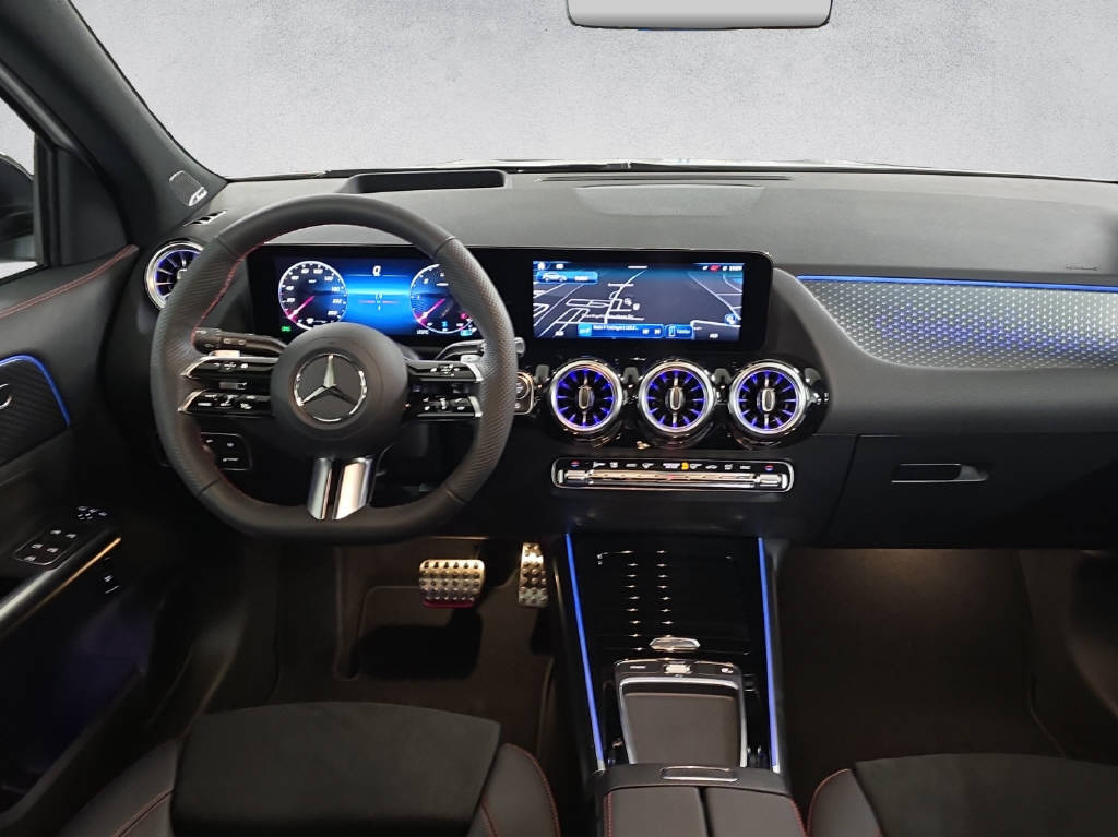 MERCEDES-BENZ GLA 220 d AMG Line 4Matic Swiss Star-image-13