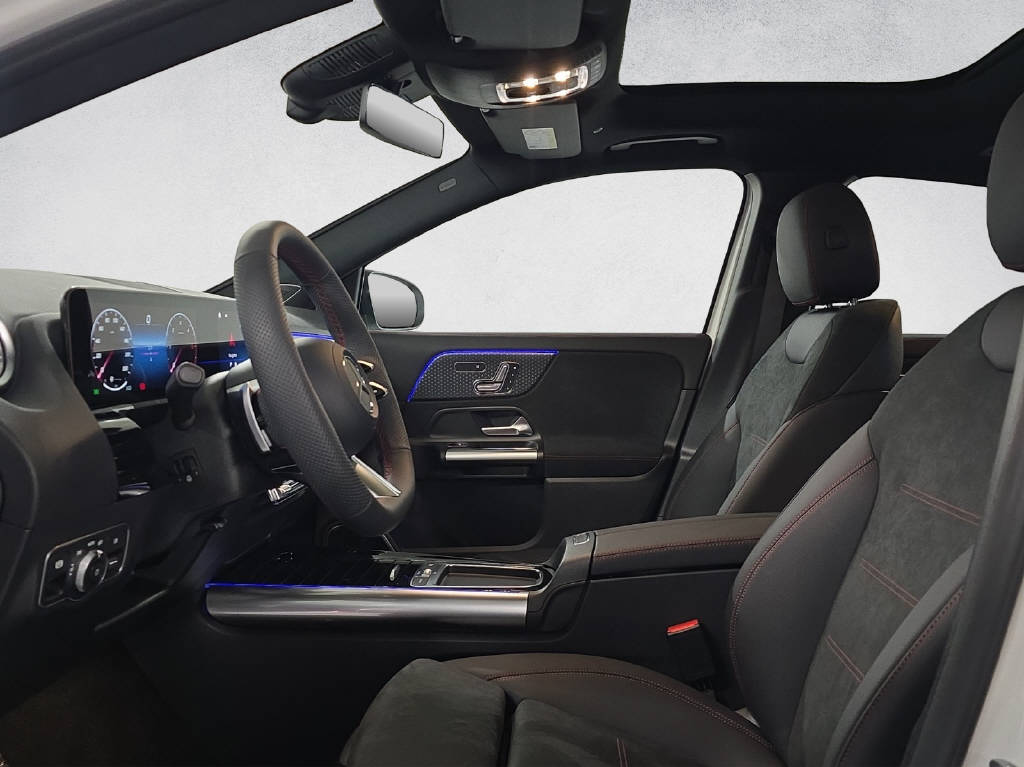 MERCEDES-BENZ GLA 220 d AMG Line 4Matic Swiss Star-image-9