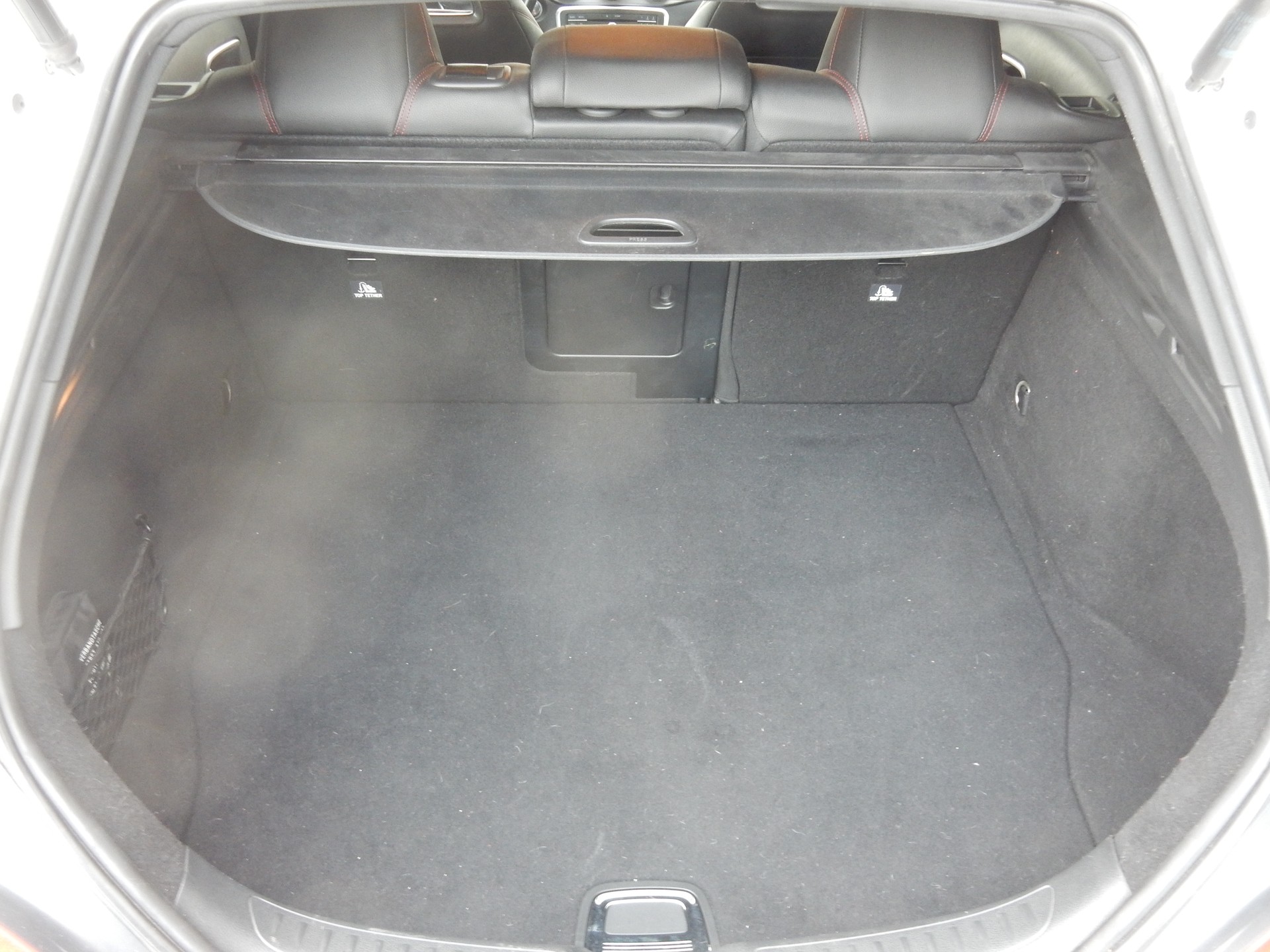 MERCEDES-BENZ CLA Shooting Brake 250 AMG Line 7G-DCT 4Matic-image-22