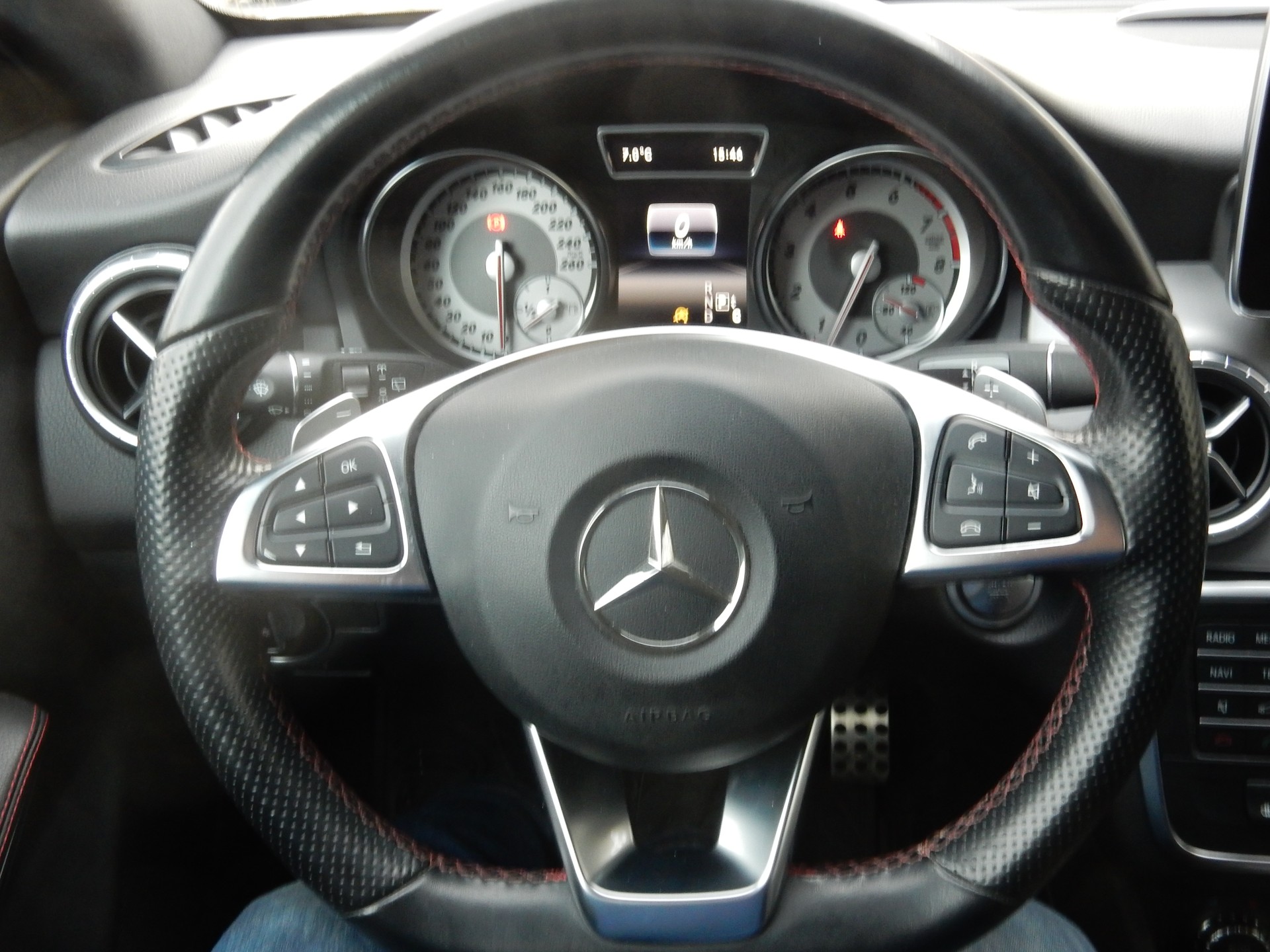 MERCEDES-BENZ CLA Shooting Brake 250 AMG Line 7G-DCT 4Matic-image-8