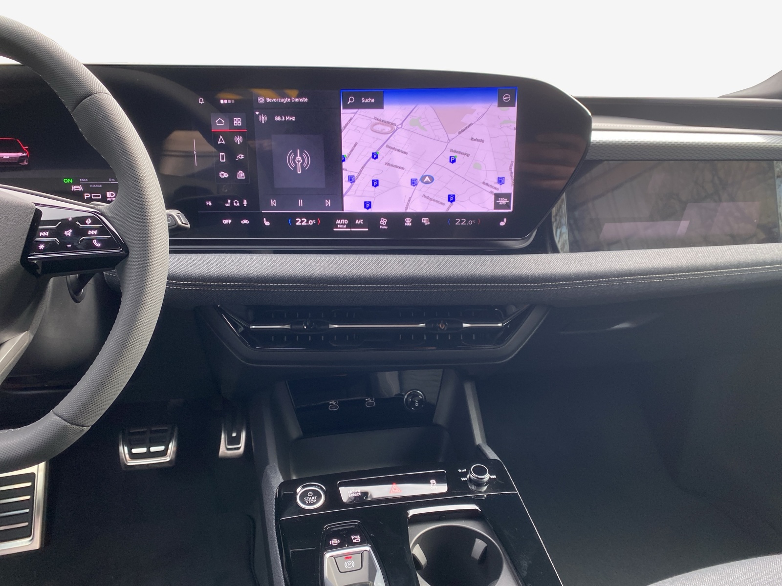 AUDI A6 Avant e-tron-image-10