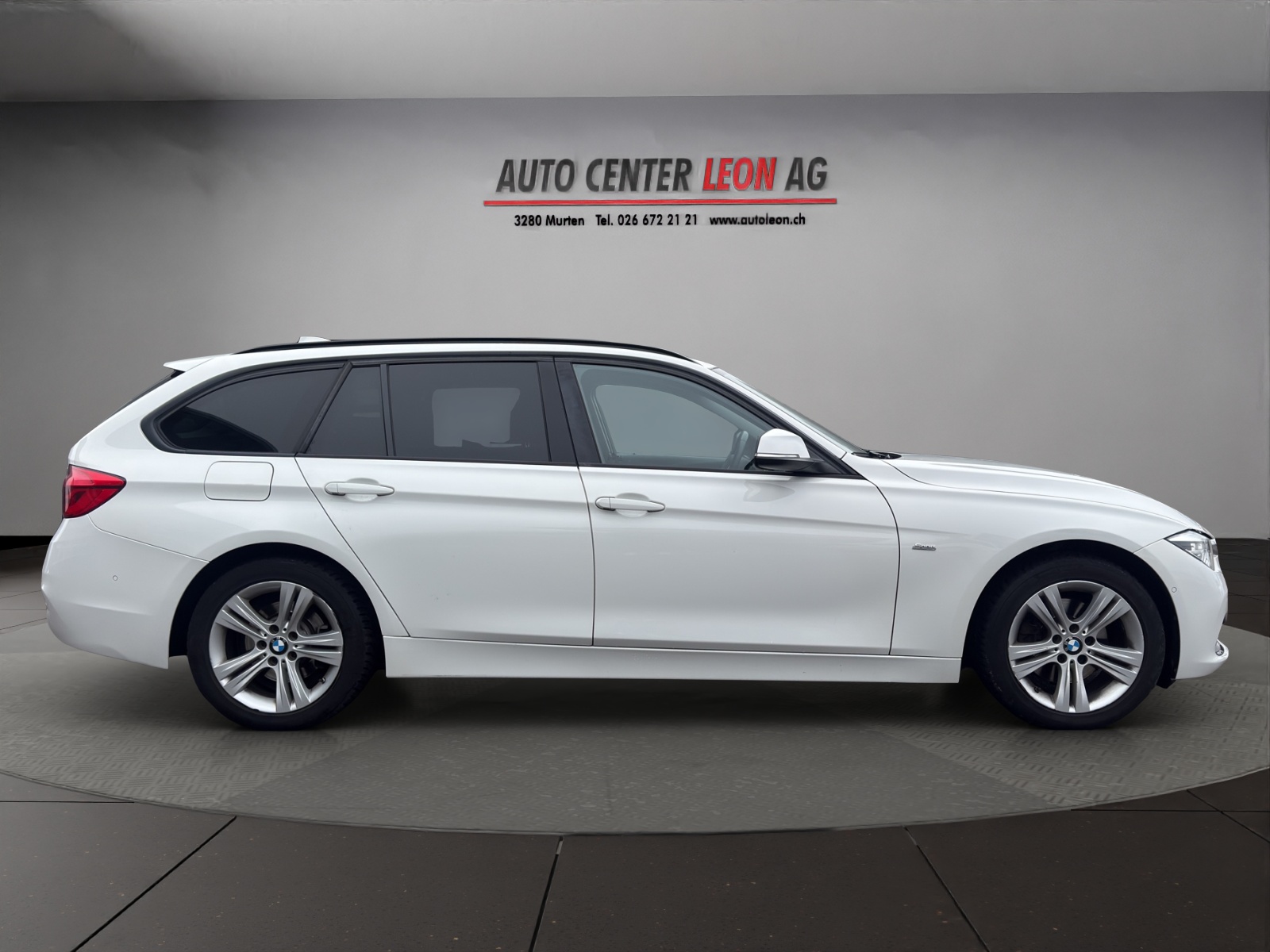 BMW 320d xDrive Touring Steptronic-image-6