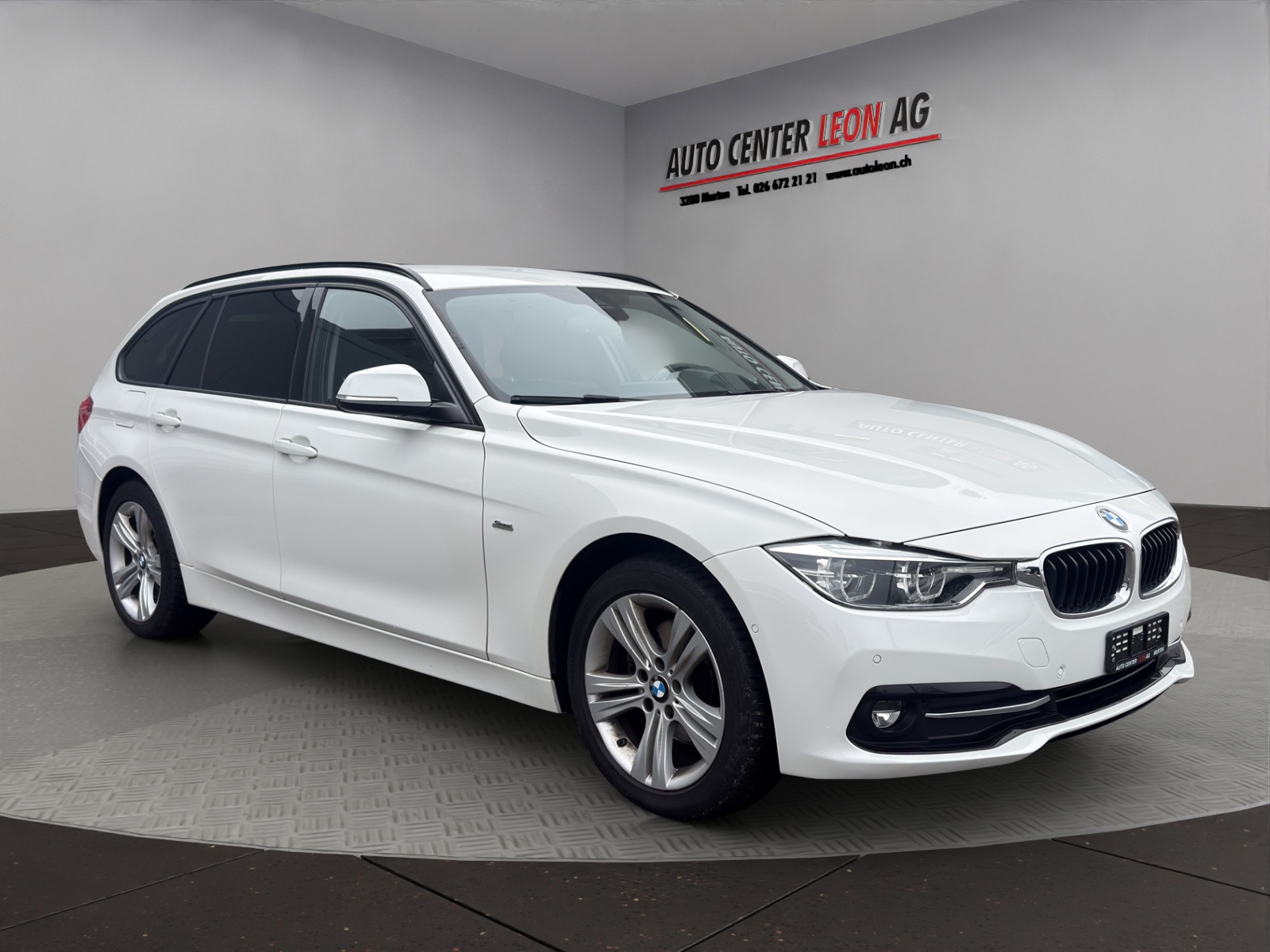 BMW 320d xDrive Touring Steptronic-image-7
