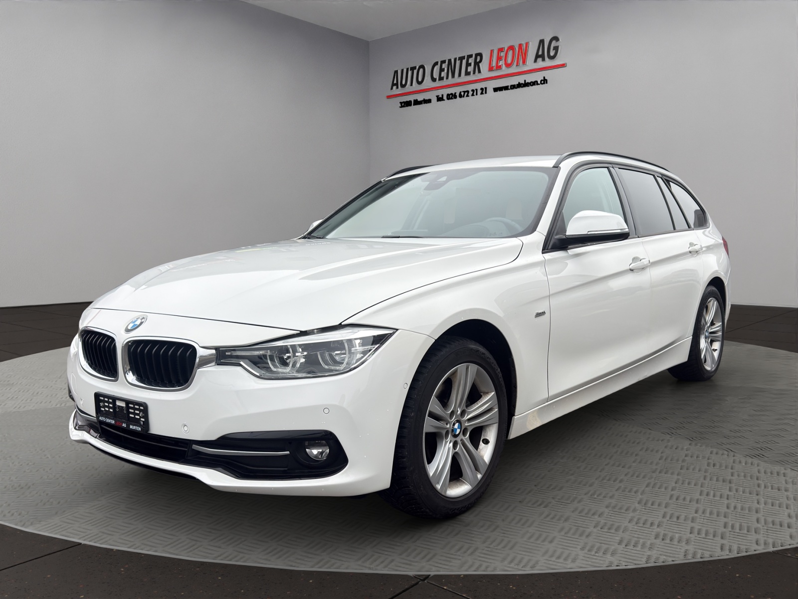BMW 320d xDrive Touring Steptronic-image-1