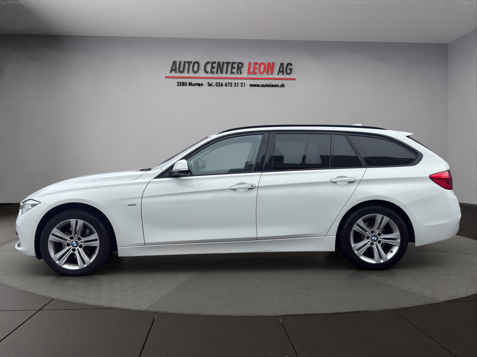 BMW 320d xDrive Touring Steptronic-image-2