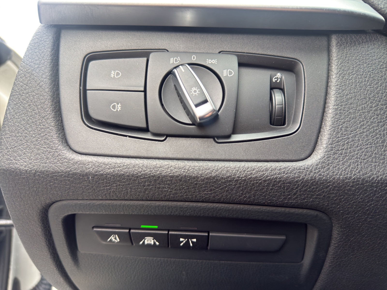 BMW 320d xDrive Touring Steptronic-image-9